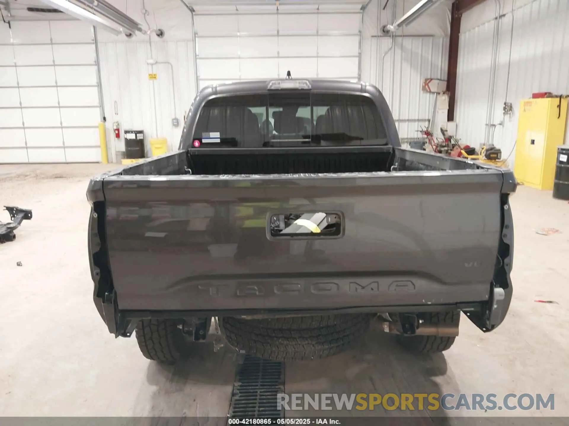 17 Photograph of a damaged car 3TYCZ5AN0PT178013 TOYOTA TACOMA 2023