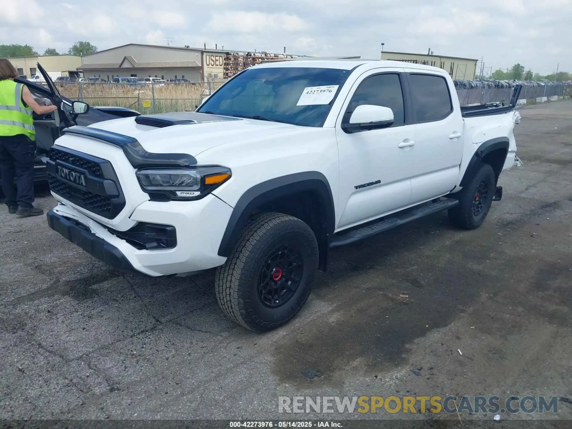 2 Photograph of a damaged car 3TYCZ5AN1PT153654 TOYOTA TACOMA 2023