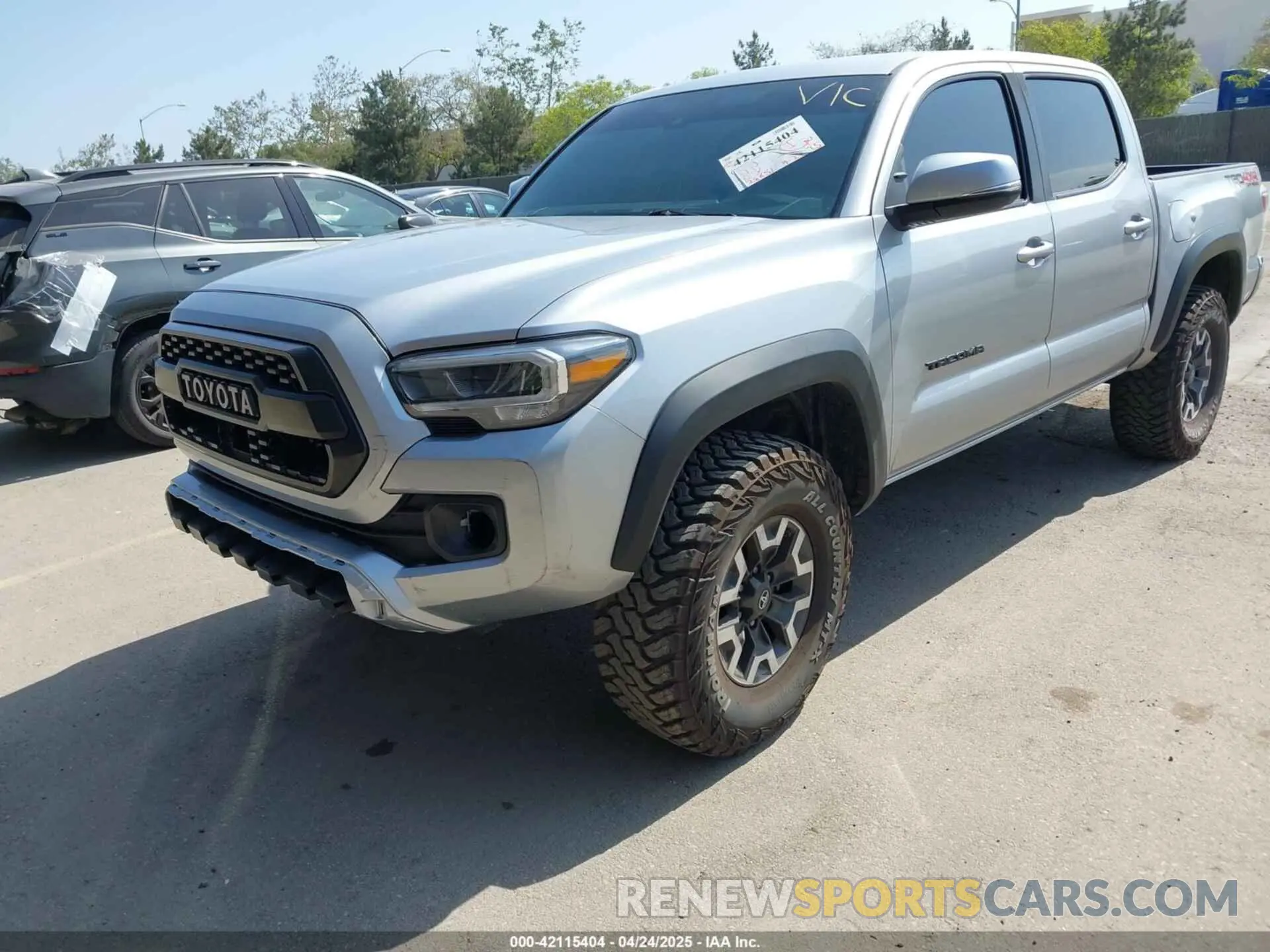 17 Photograph of a damaged car 3TYCZ5AN2PT122493 TOYOTA TACOMA 2023