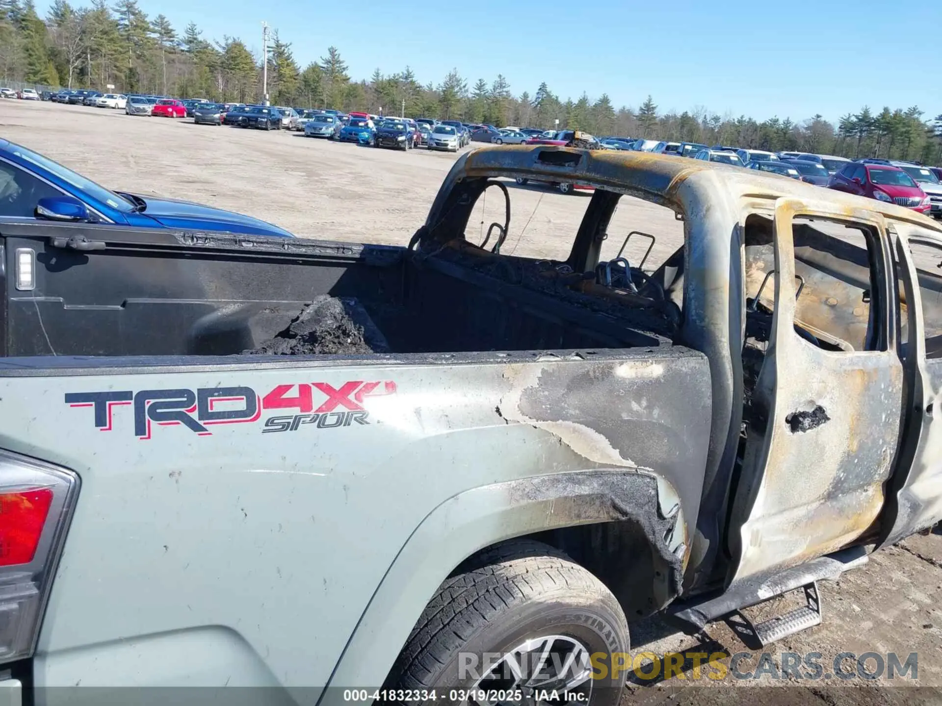 13 Photograph of a damaged car 3TYCZ5AN2PT132764 TOYOTA TACOMA 2023