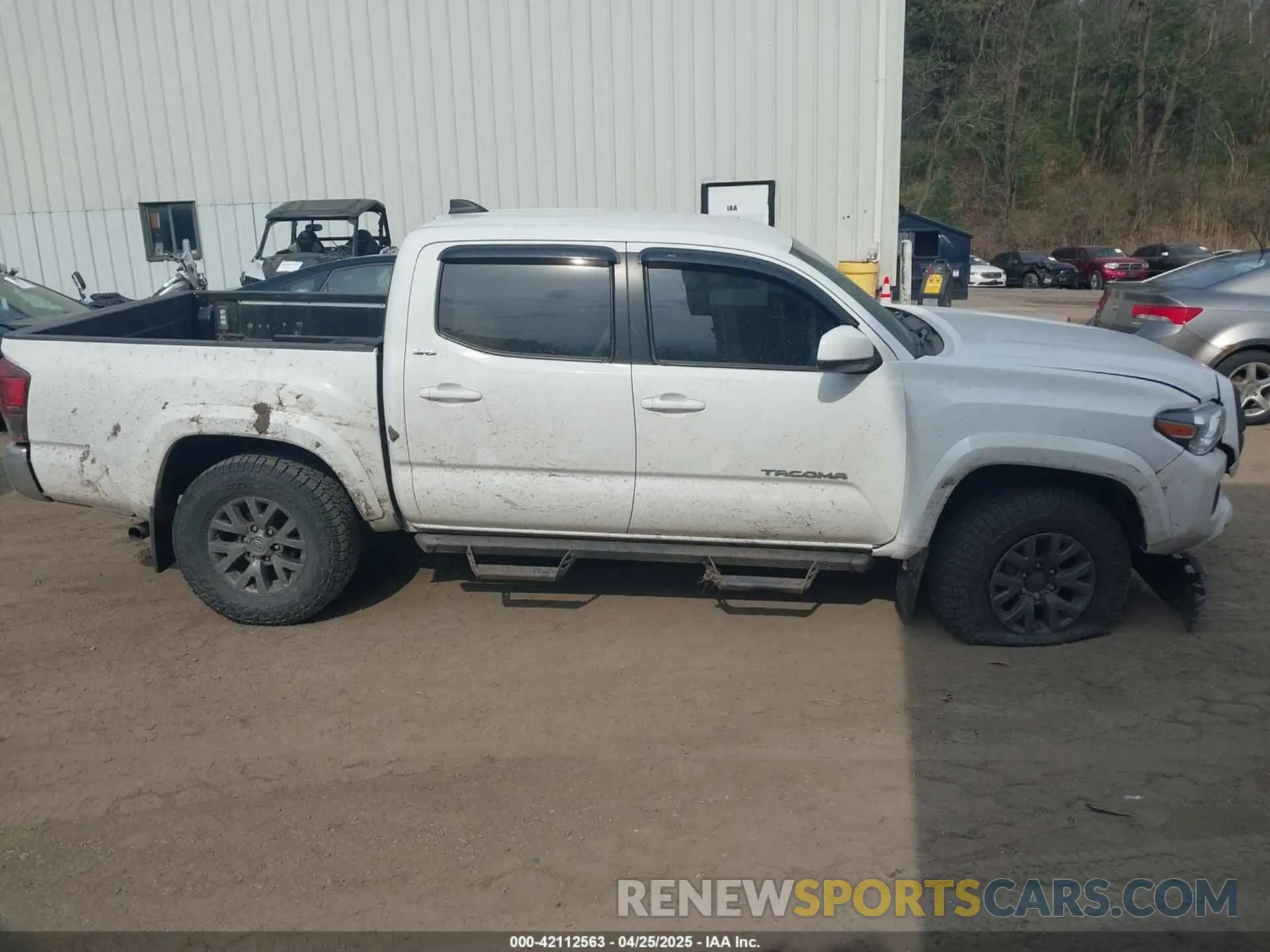 13 Photograph of a damaged car 3TYCZ5AN4PT136492 TOYOTA TACOMA 2023