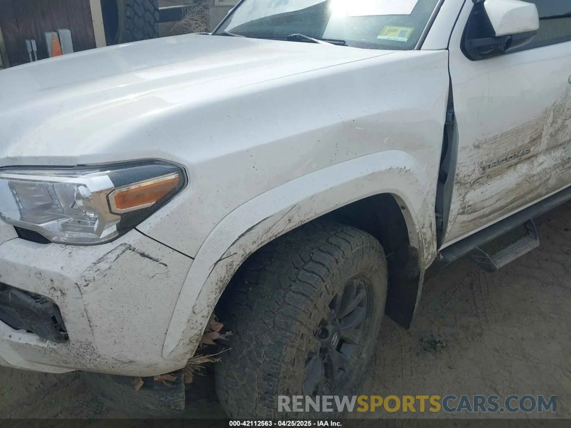 6 Photograph of a damaged car 3TYCZ5AN4PT136492 TOYOTA TACOMA 2023