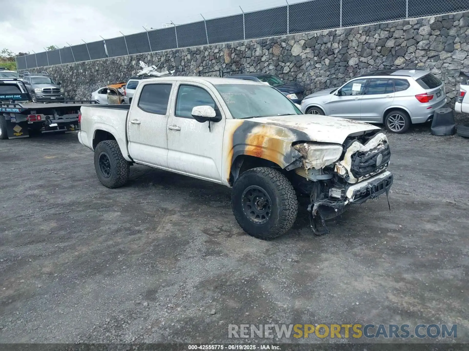 1 Photograph of a damaged car 3TYCZ5AN4PT168312 TOYOTA TACOMA 2023
