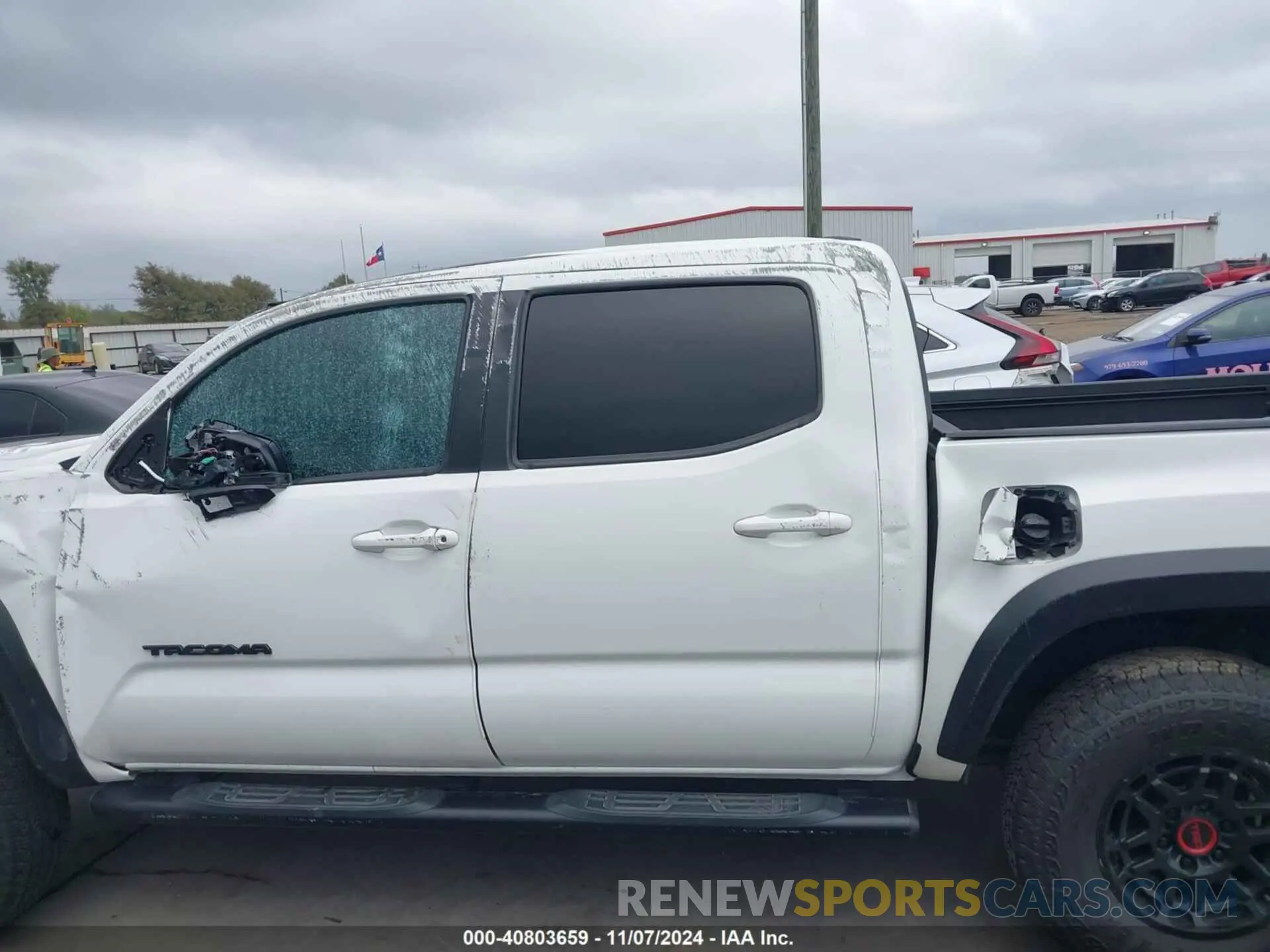 14 Photograph of a damaged car 3TYCZ5AN6PT119371 TOYOTA TACOMA 2023