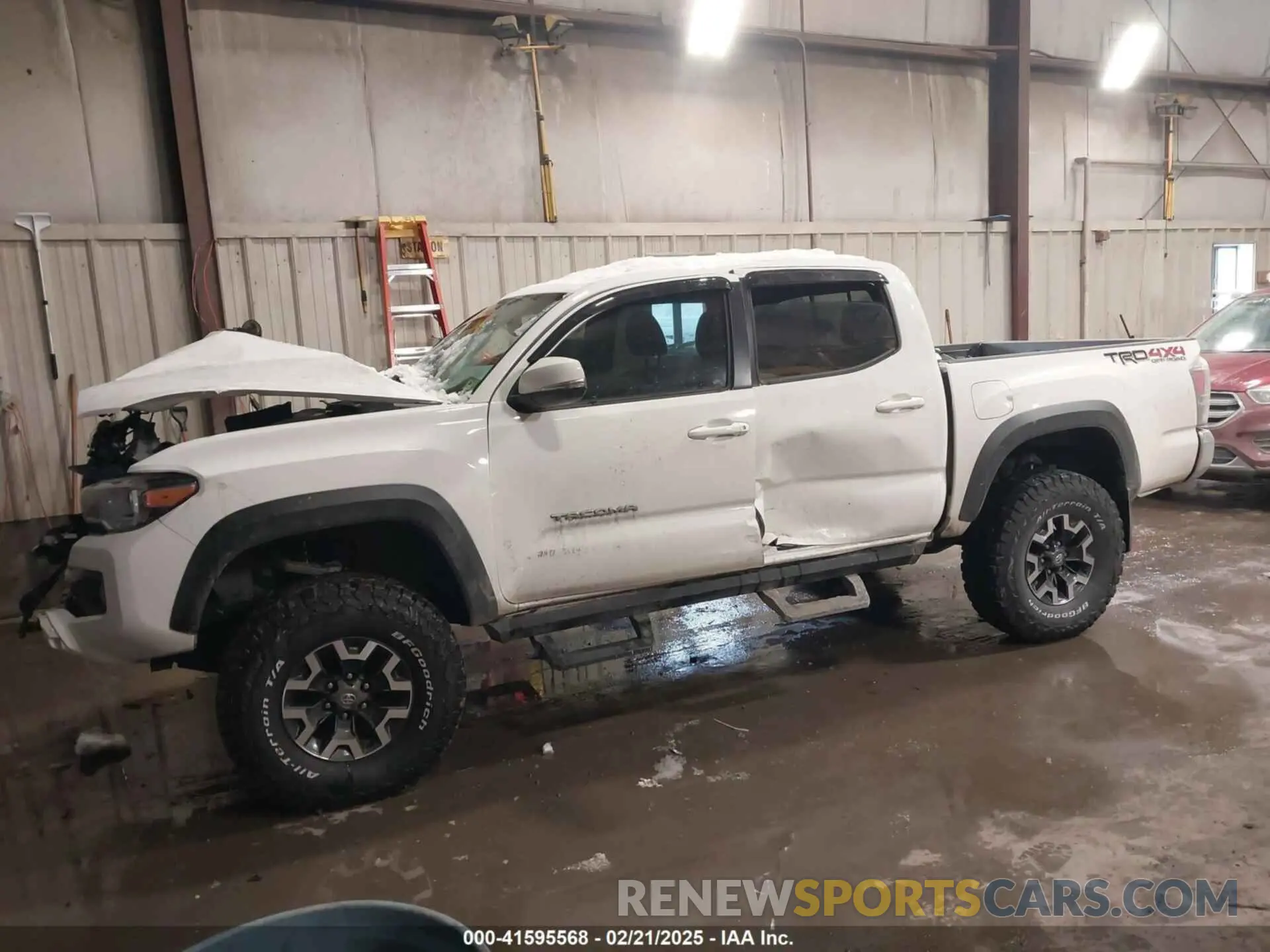14 Photograph of a damaged car 3TYCZ5AN6PT141189 TOYOTA TACOMA 2023