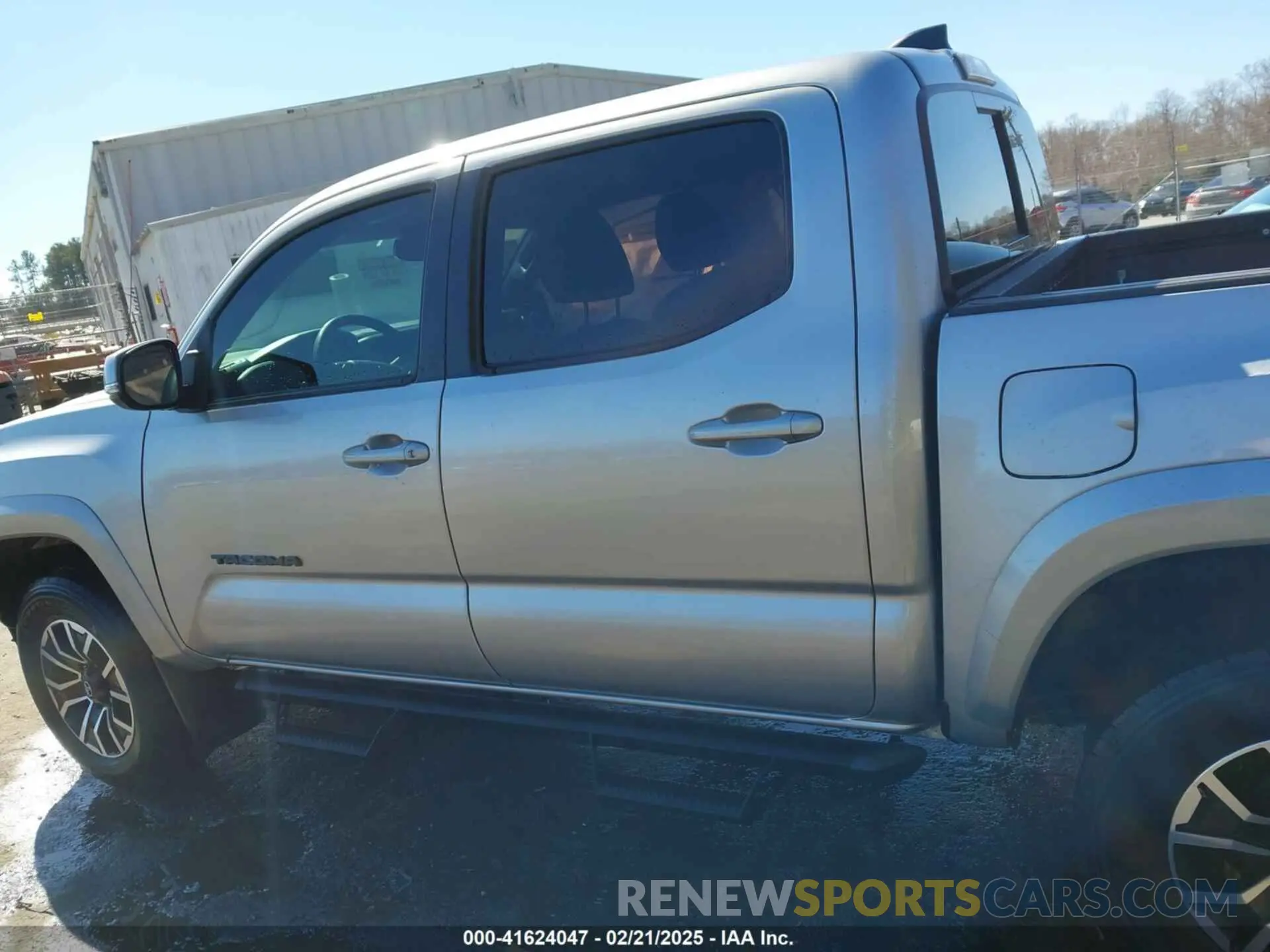 14 Photograph of a damaged car 3TYCZ5AN7PT122067 TOYOTA TACOMA 2023