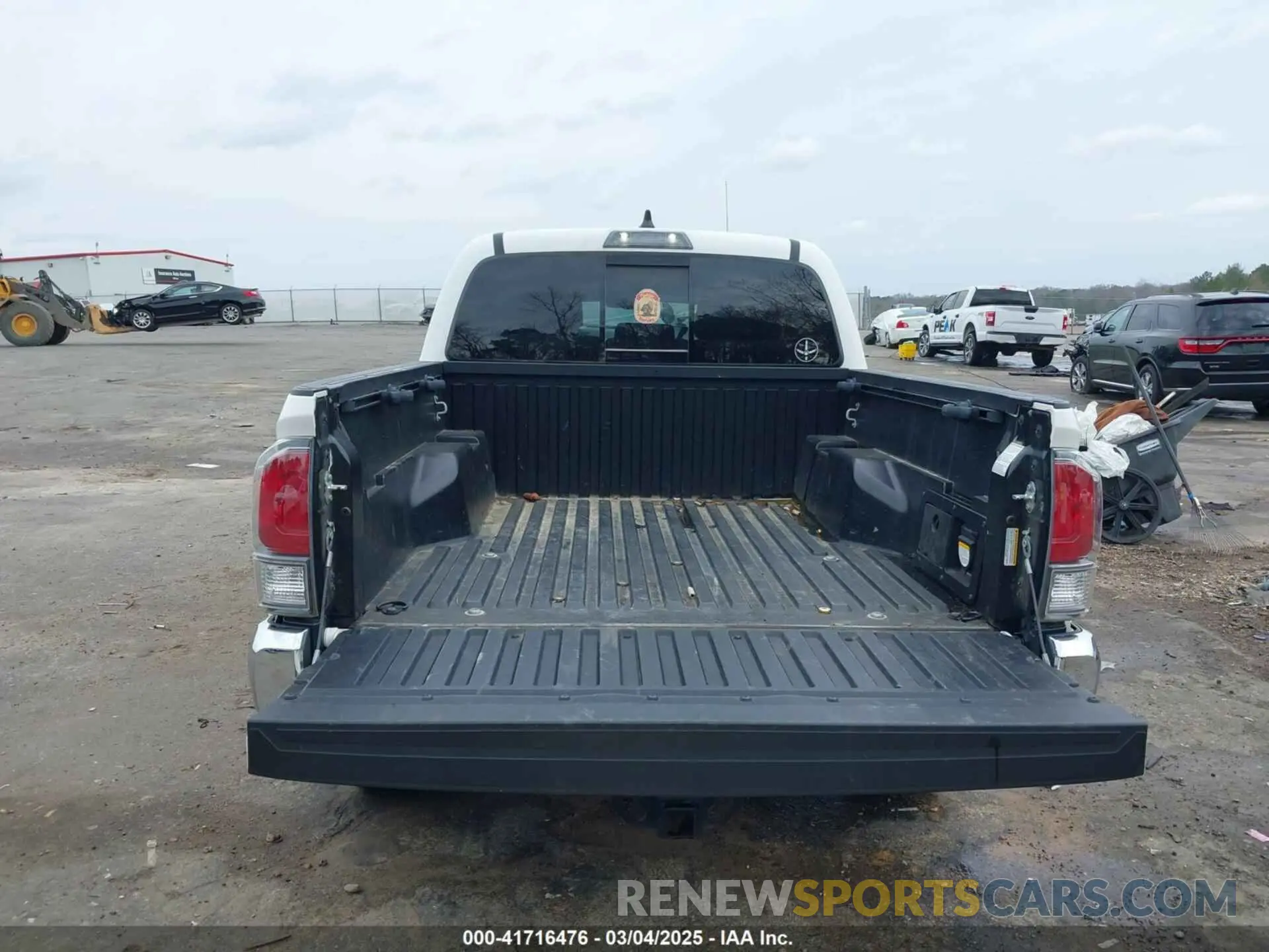 16 Photograph of a damaged car 3TYCZ5AN7PT125454 TOYOTA TACOMA 2023