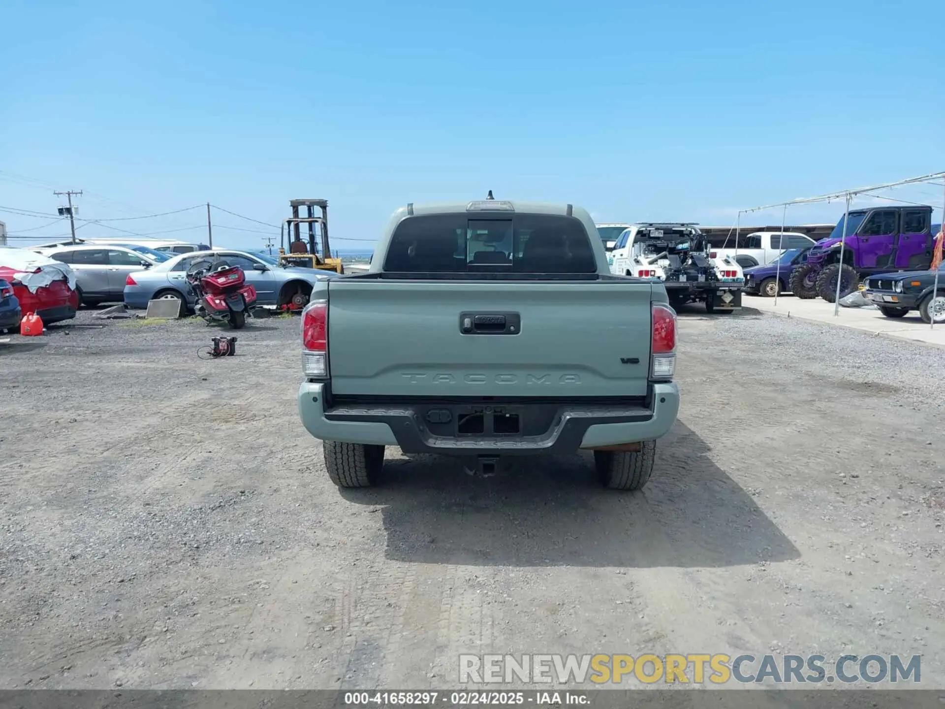 16 Photograph of a damaged car 3TYCZ5AN7PT145185 TOYOTA TACOMA 2023