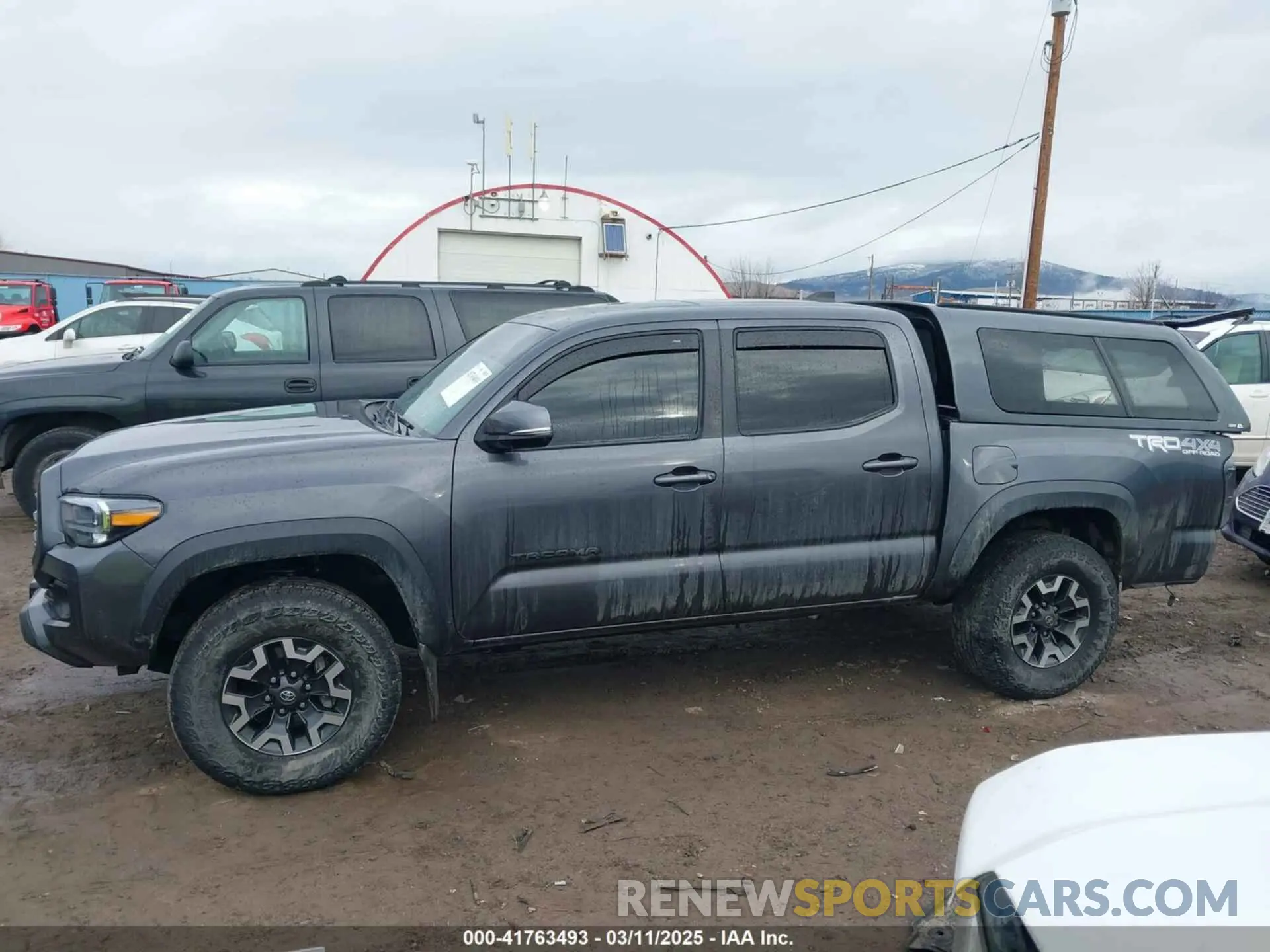 14 Photograph of a damaged car 3TYCZ5AN7PT161385 TOYOTA TACOMA 2023