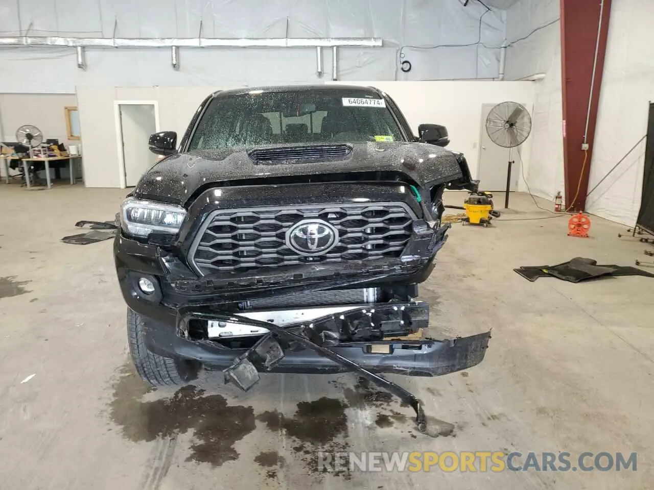 5 Photograph of a damaged car 3TYDZ5BN2PT035616 TOYOTA TACOMA 2023
