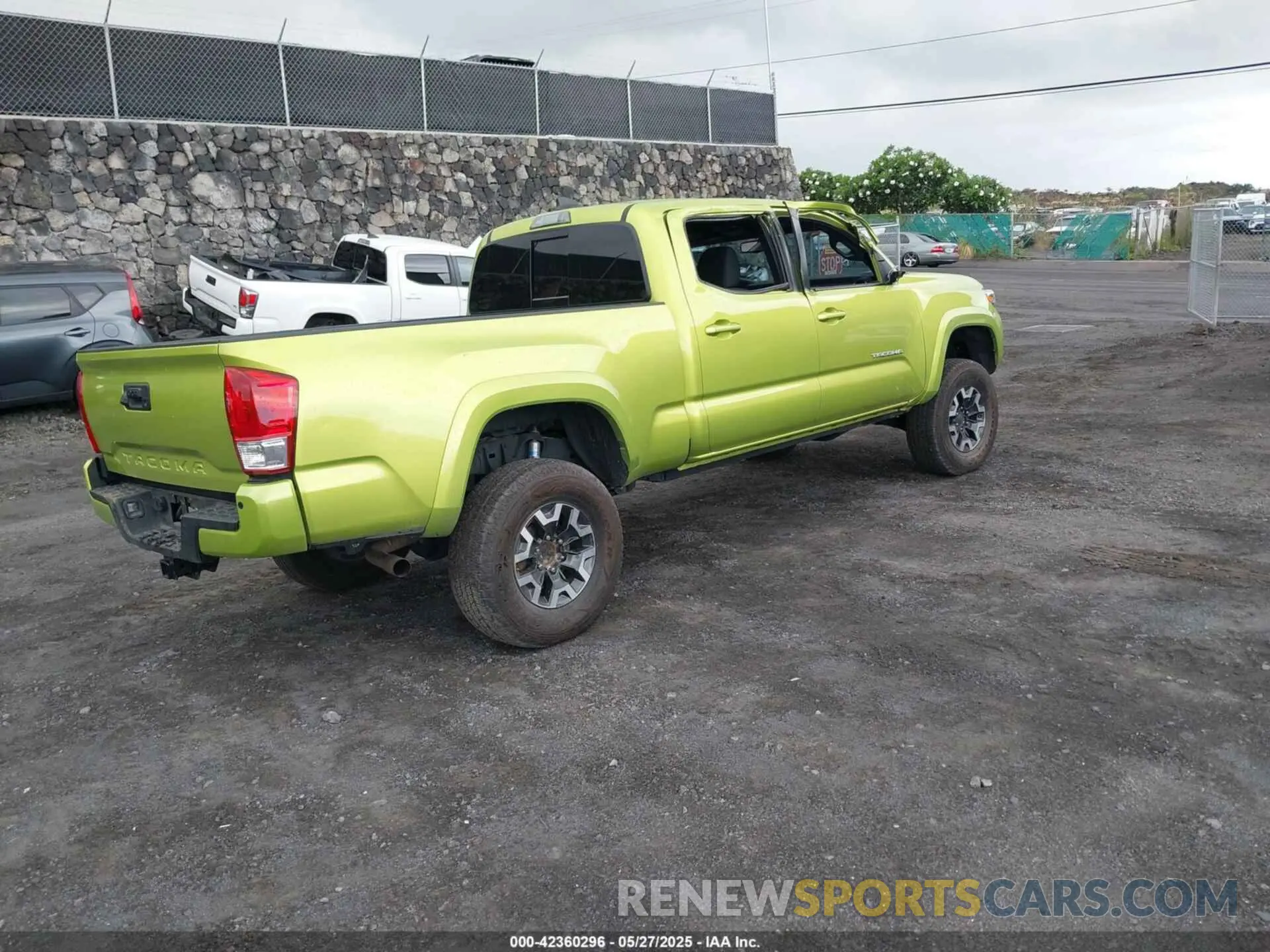 4 Photograph of a damaged car 3TYDZ5BN5PT026246 TOYOTA TACOMA 2023