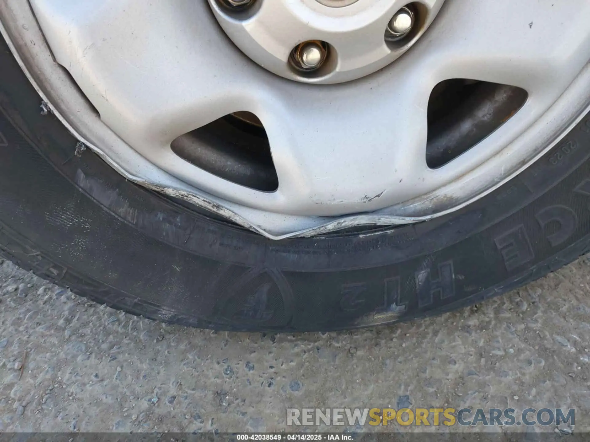 18 Photograph of a damaged car 3TYRX5GN5PT069280 TOYOTA TACOMA 2023