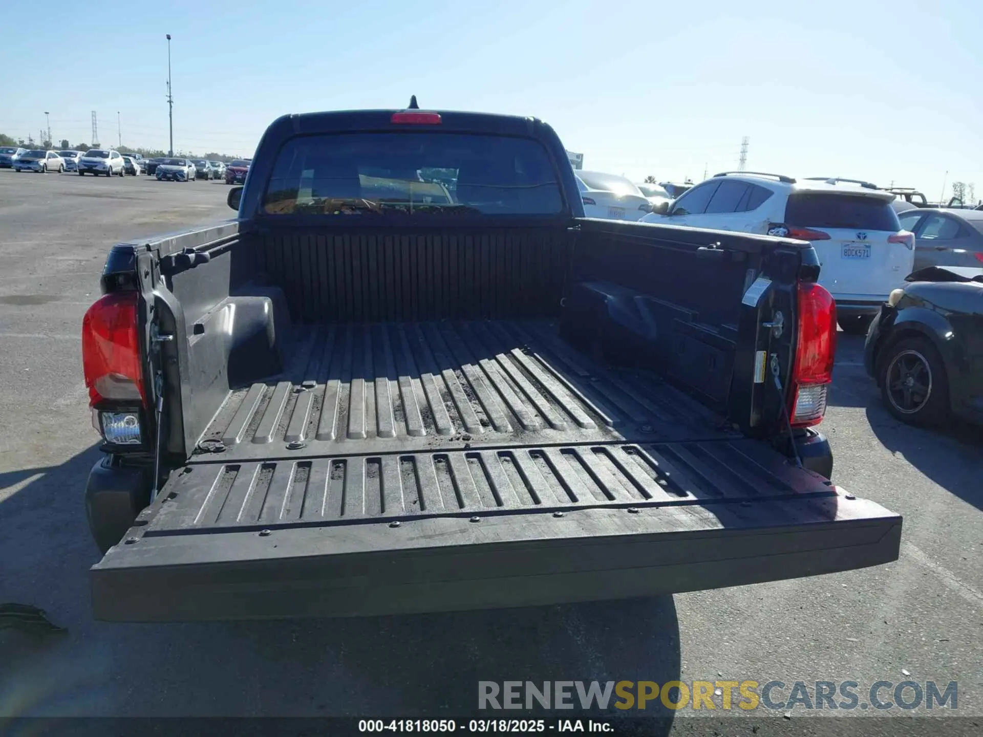 18 Photograph of a damaged car 3TYRX5GN7PT067515 TOYOTA TACOMA 2023