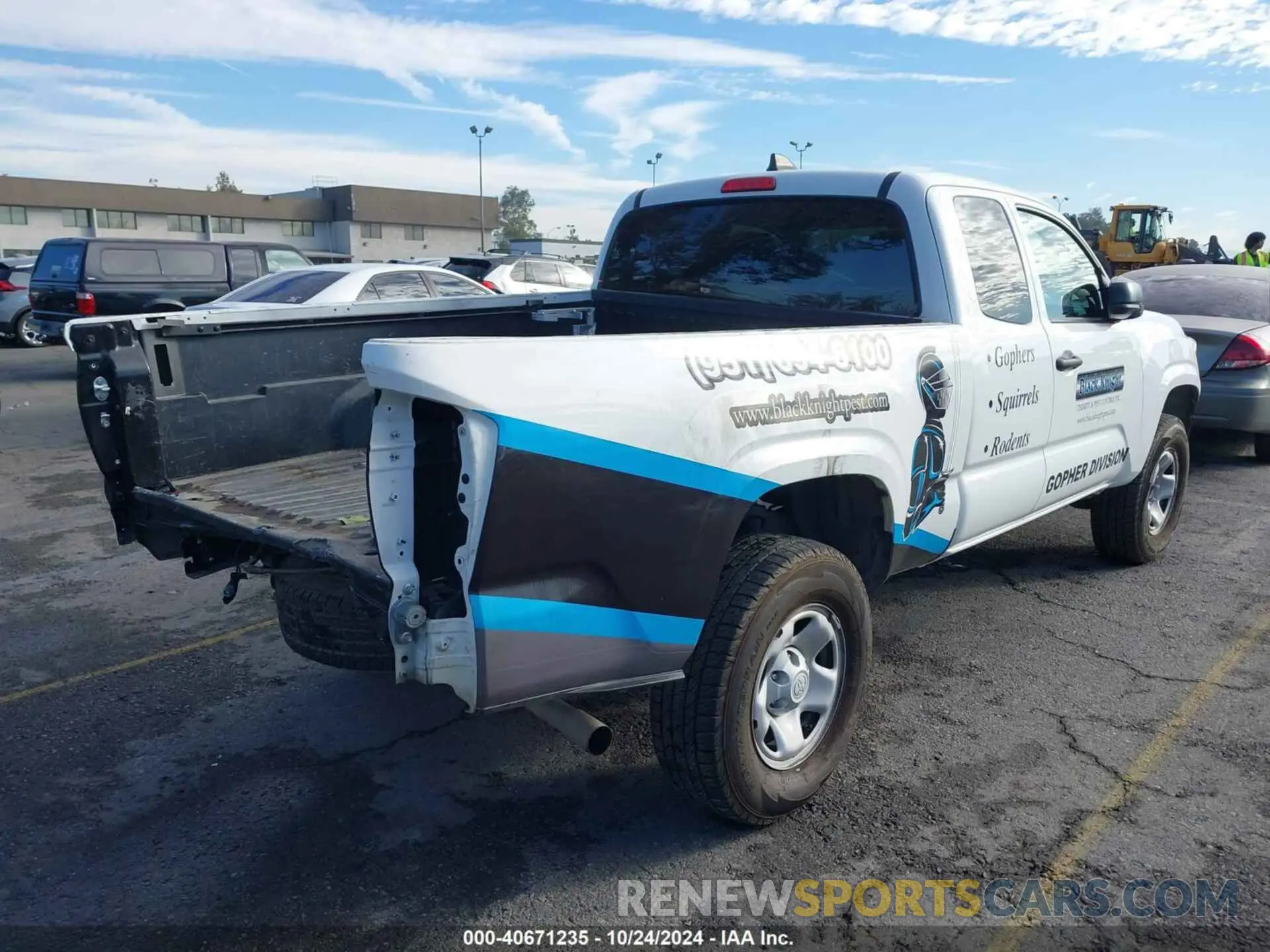 4 Photograph of a damaged car 3TYRX5GNXPT070182 TOYOTA TACOMA 2023