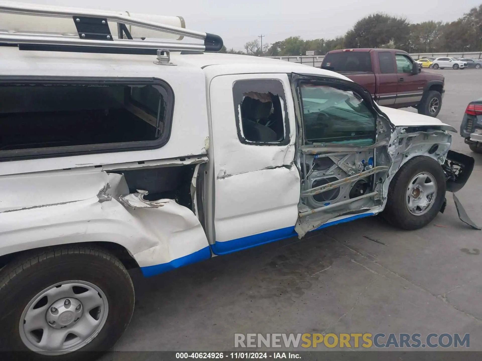 8 Photograph of a damaged car 3TYRX5GNXPT085541 TOYOTA TACOMA 2023