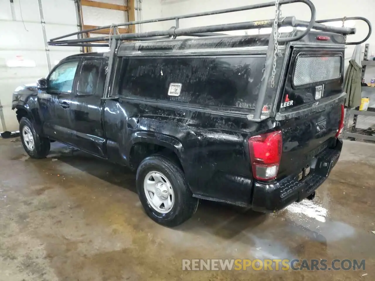 2 Photograph of a damaged car 3TYRZ5CN0PT032427 TOYOTA TACOMA 2023
