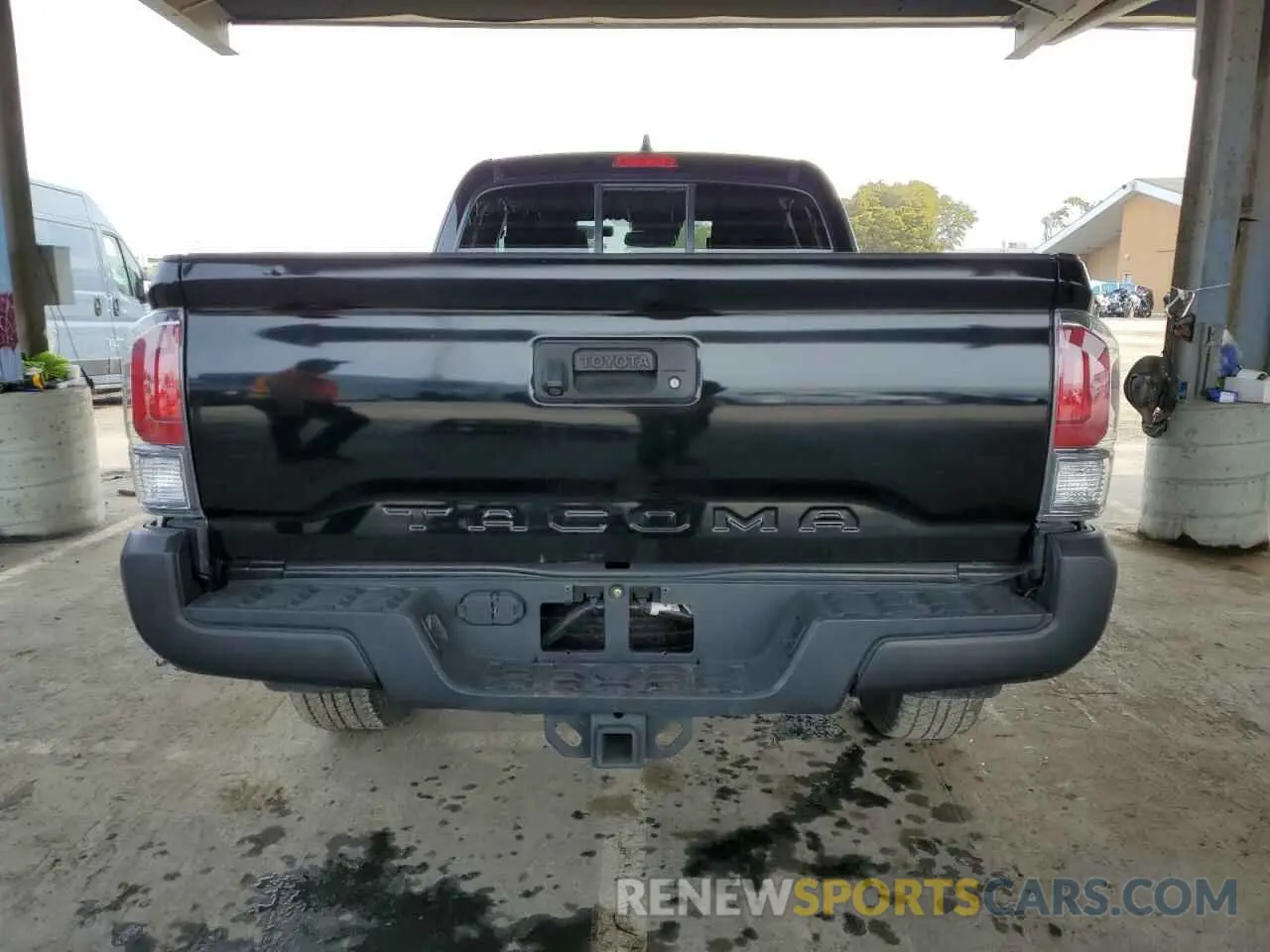 6 Photograph of a damaged car 3TYRZ5CN3PT025584 TOYOTA TACOMA 2023