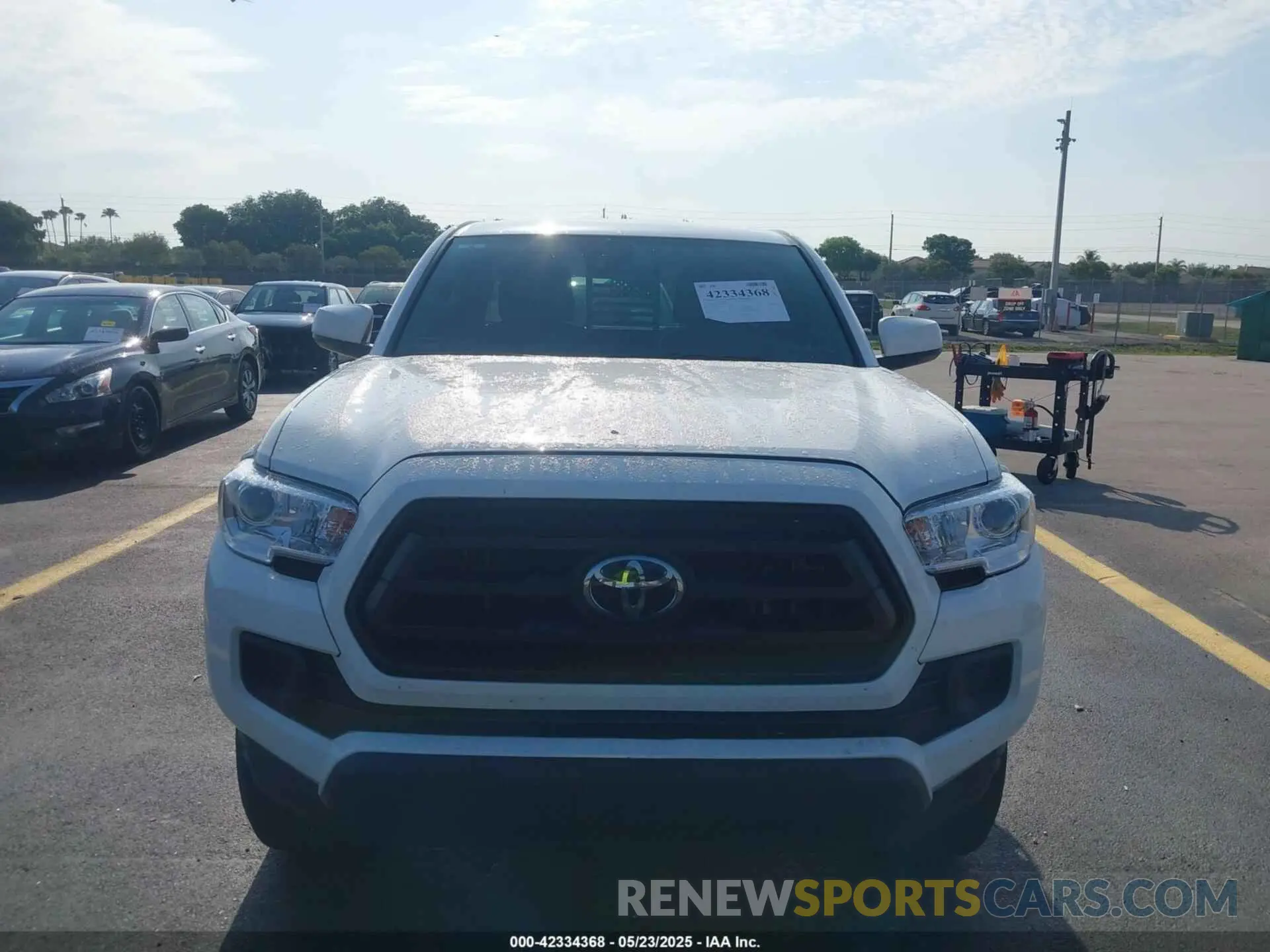 12 Photograph of a damaged car 3TYRZ5CN3PT027187 TOYOTA TACOMA 2023