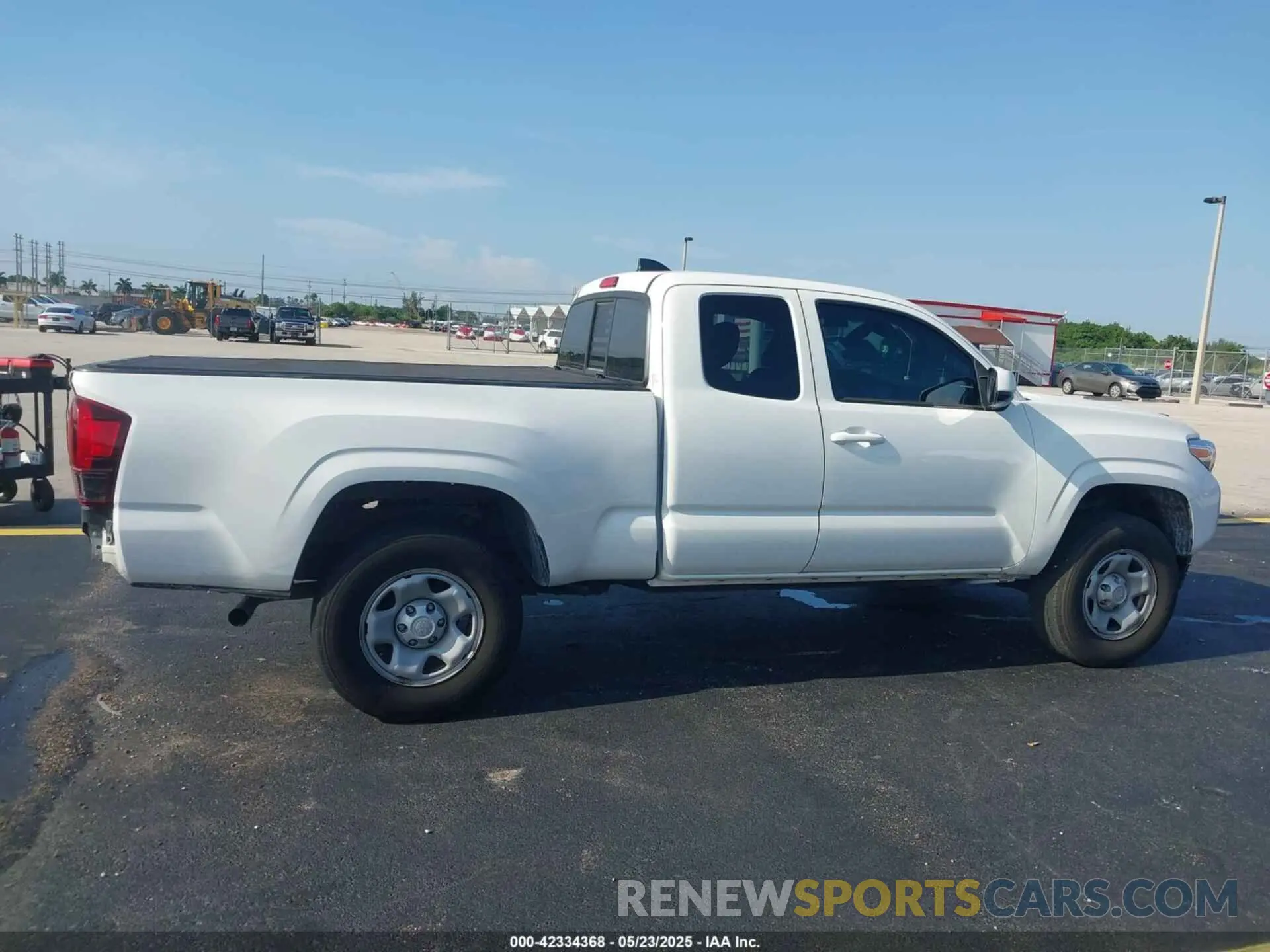 13 Photograph of a damaged car 3TYRZ5CN3PT027187 TOYOTA TACOMA 2023
