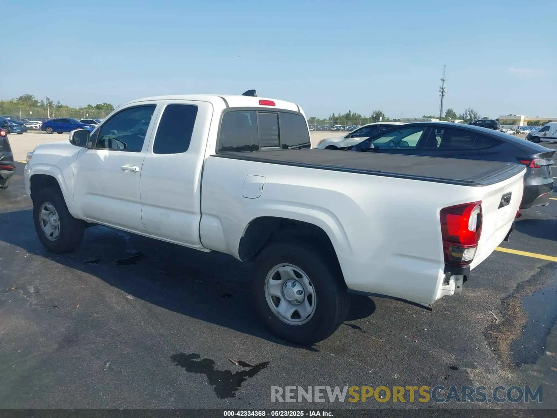 3 Photograph of a damaged car 3TYRZ5CN3PT027187 TOYOTA TACOMA 2023
