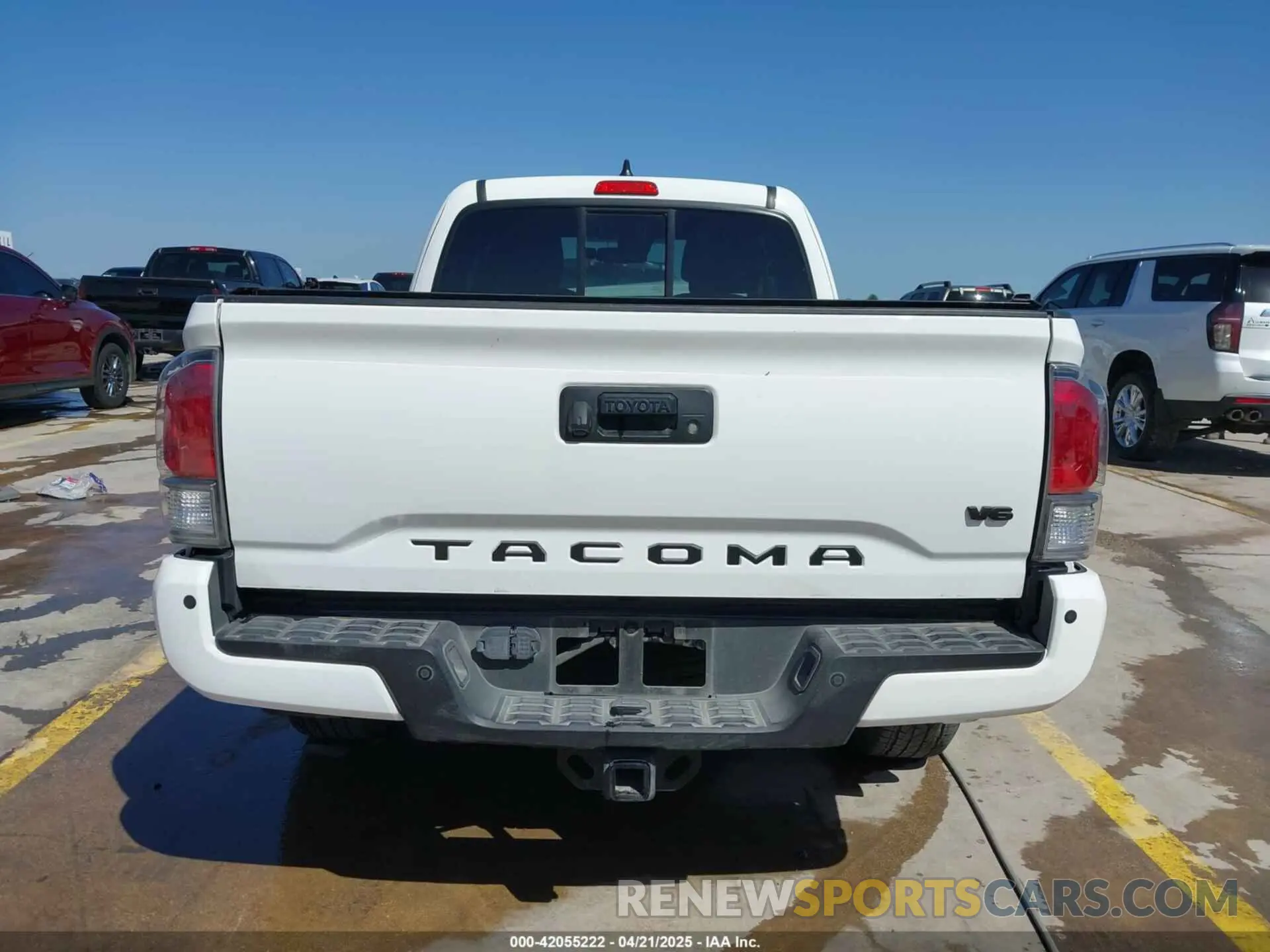 16 Photograph of a damaged car 3TYRZ5CN5PT034397 TOYOTA TACOMA 2023