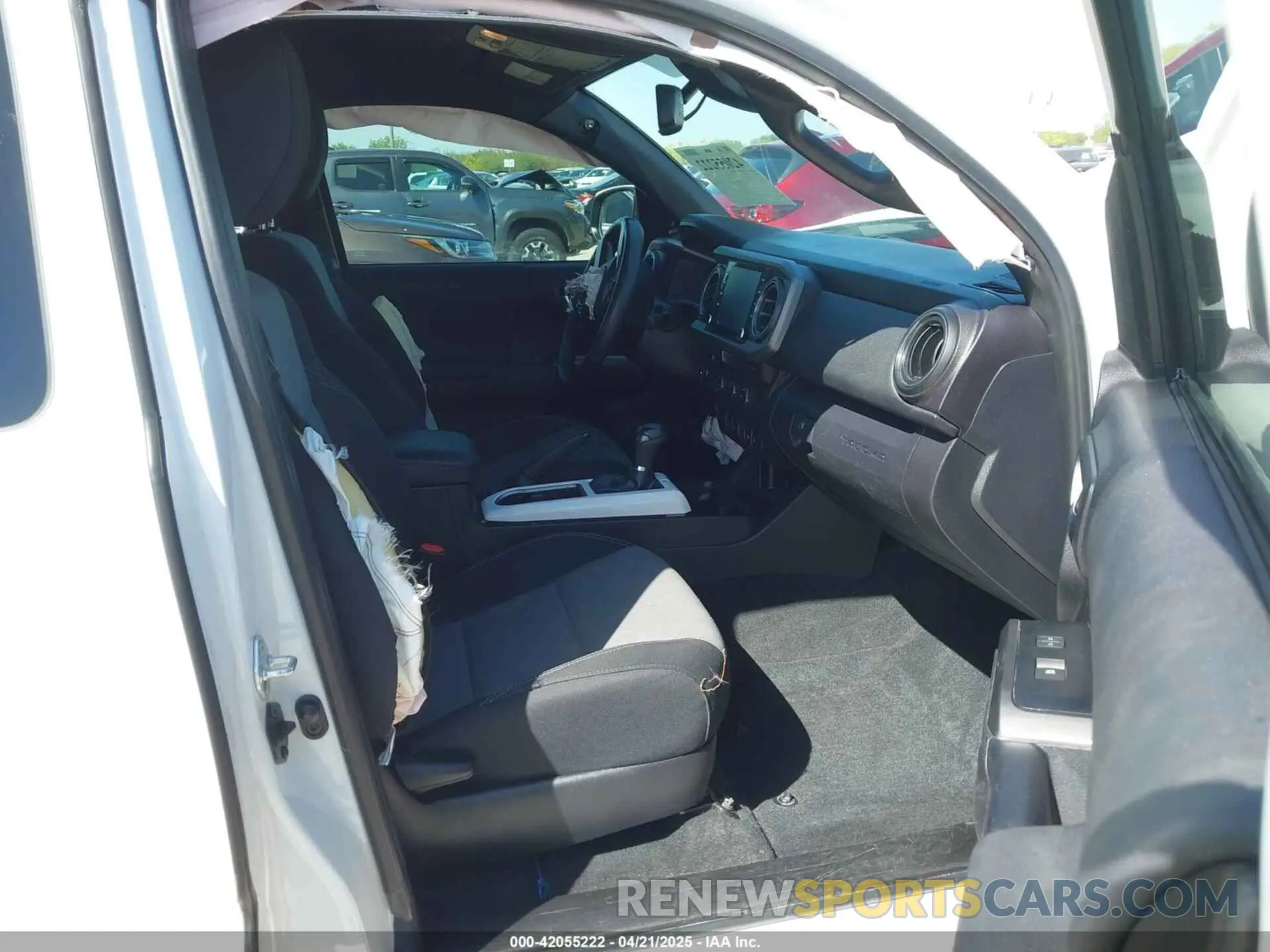 5 Photograph of a damaged car 3TYRZ5CN5PT034397 TOYOTA TACOMA 2023