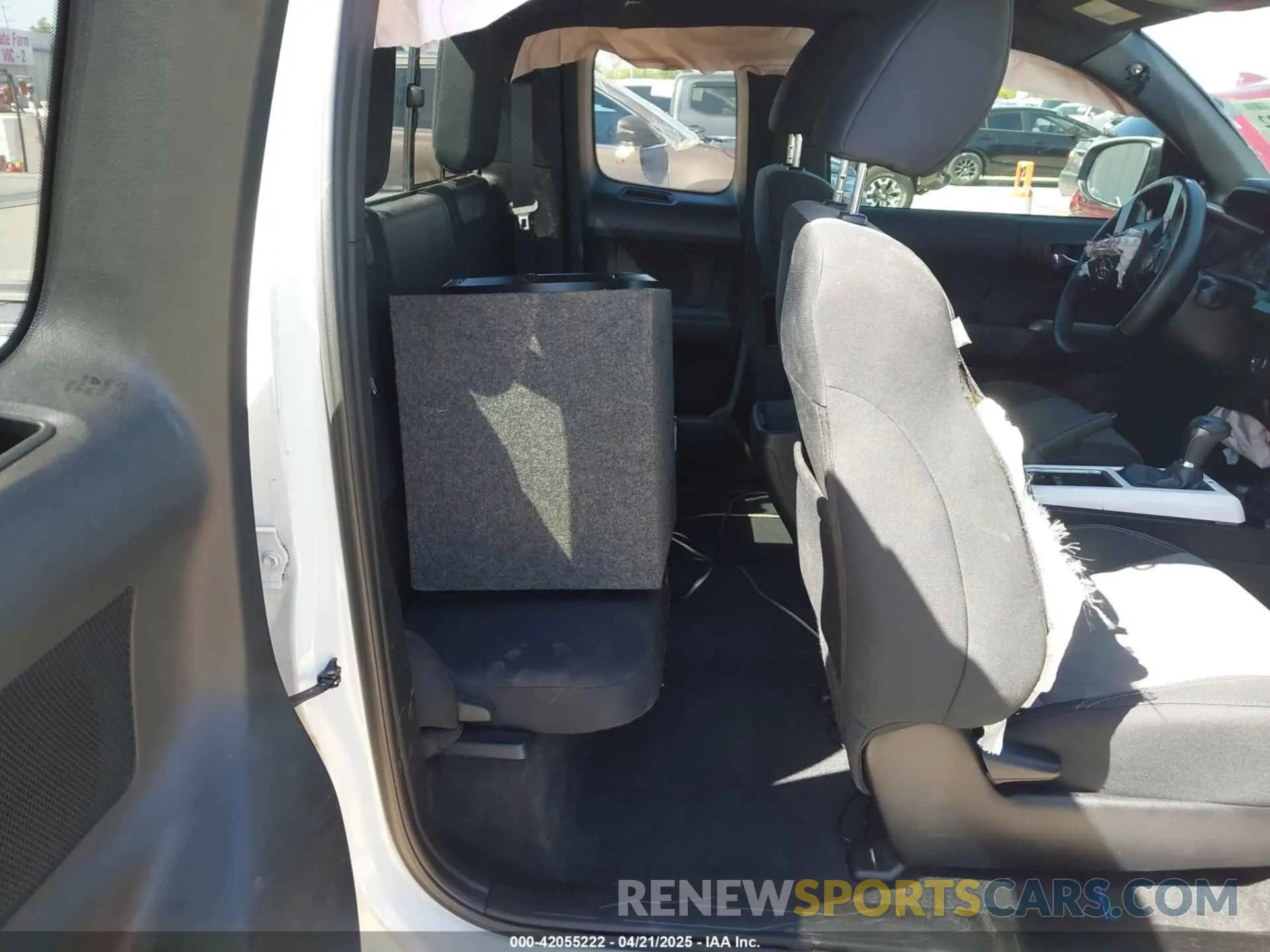 8 Photograph of a damaged car 3TYRZ5CN5PT034397 TOYOTA TACOMA 2023