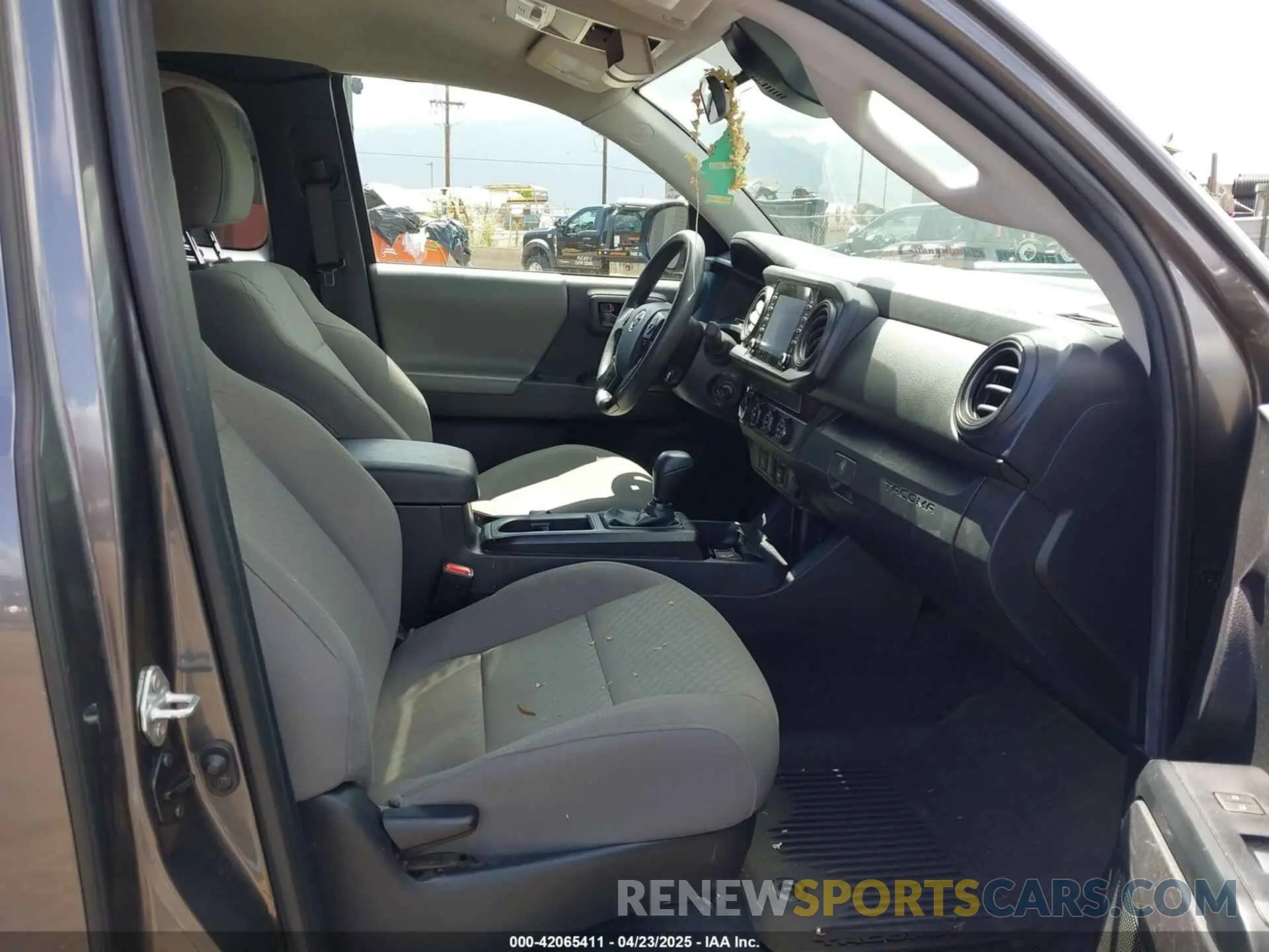 5 Photograph of a damaged car 3TYSX5EN5PT019063 TOYOTA TACOMA 2023