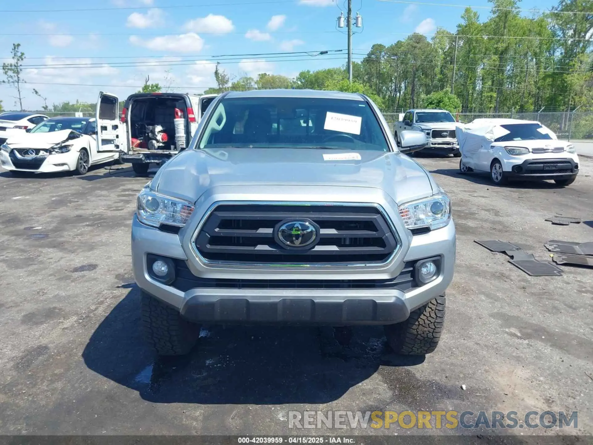 12 Photograph of a damaged car 3TYSZ5AN1PT110184 TOYOTA TACOMA 2023