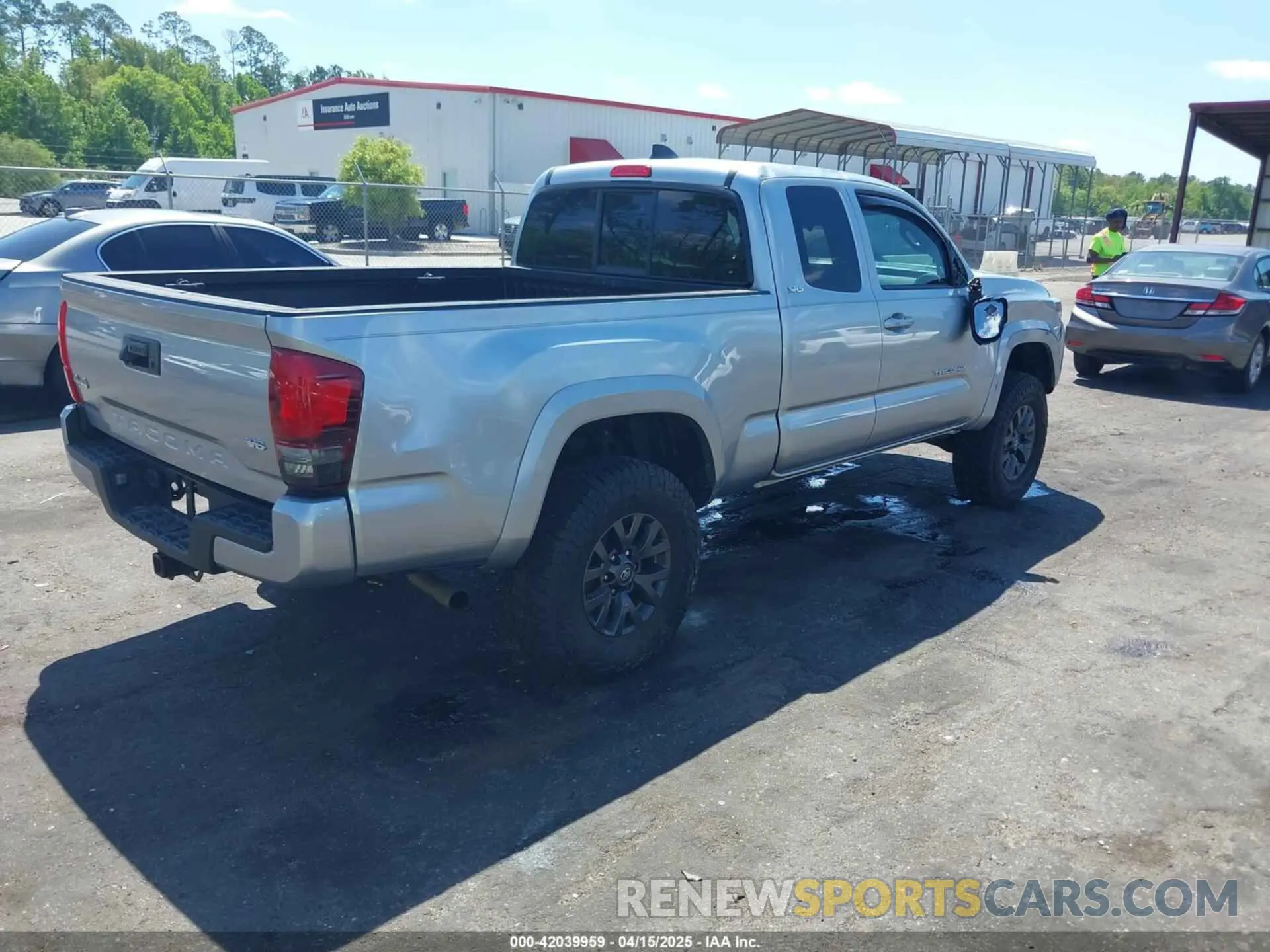 4 Photograph of a damaged car 3TYSZ5AN1PT110184 TOYOTA TACOMA 2023