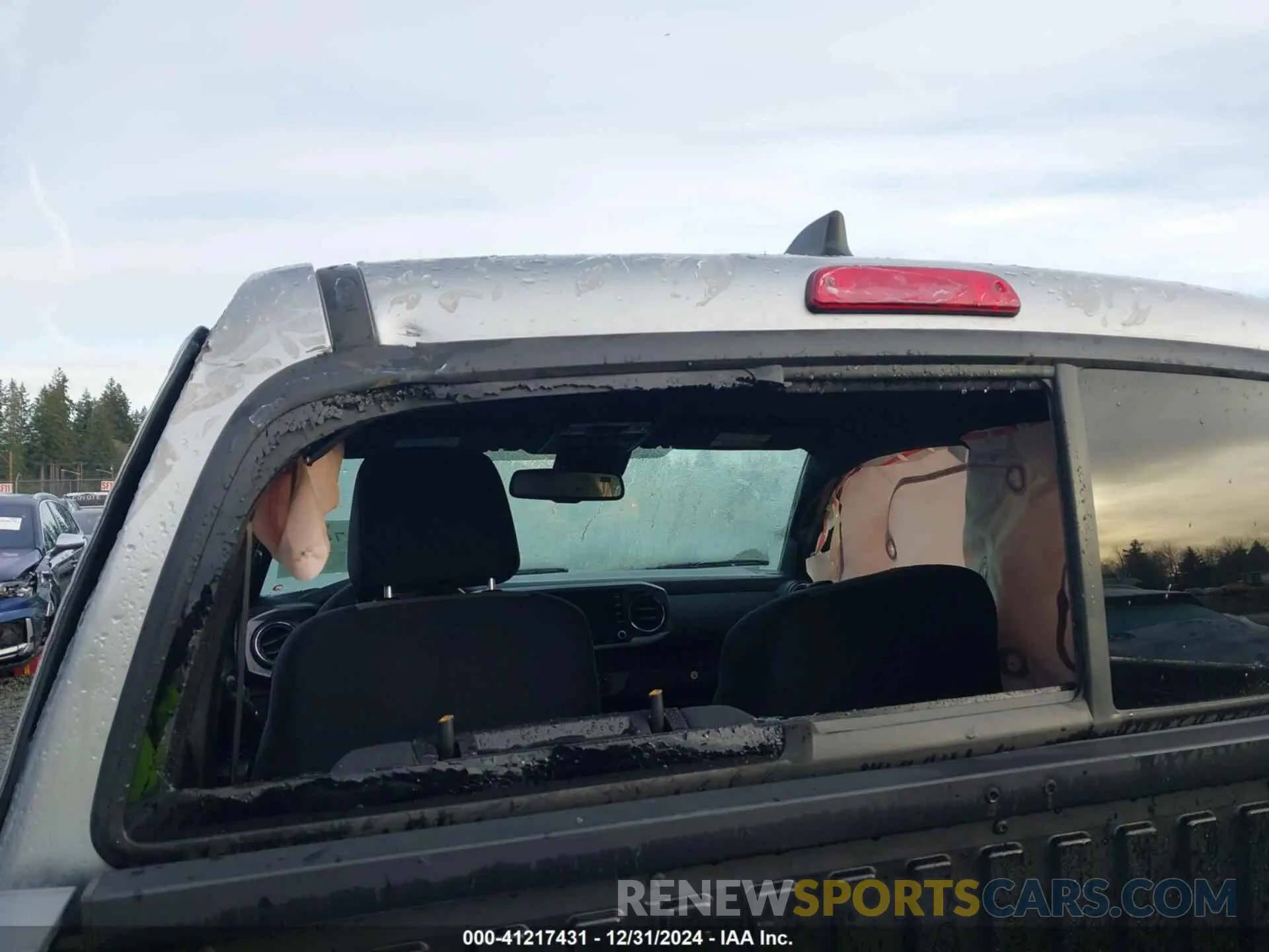 14 Photograph of a damaged car 3TYSZ5AN2PT107858 TOYOTA TACOMA 2023