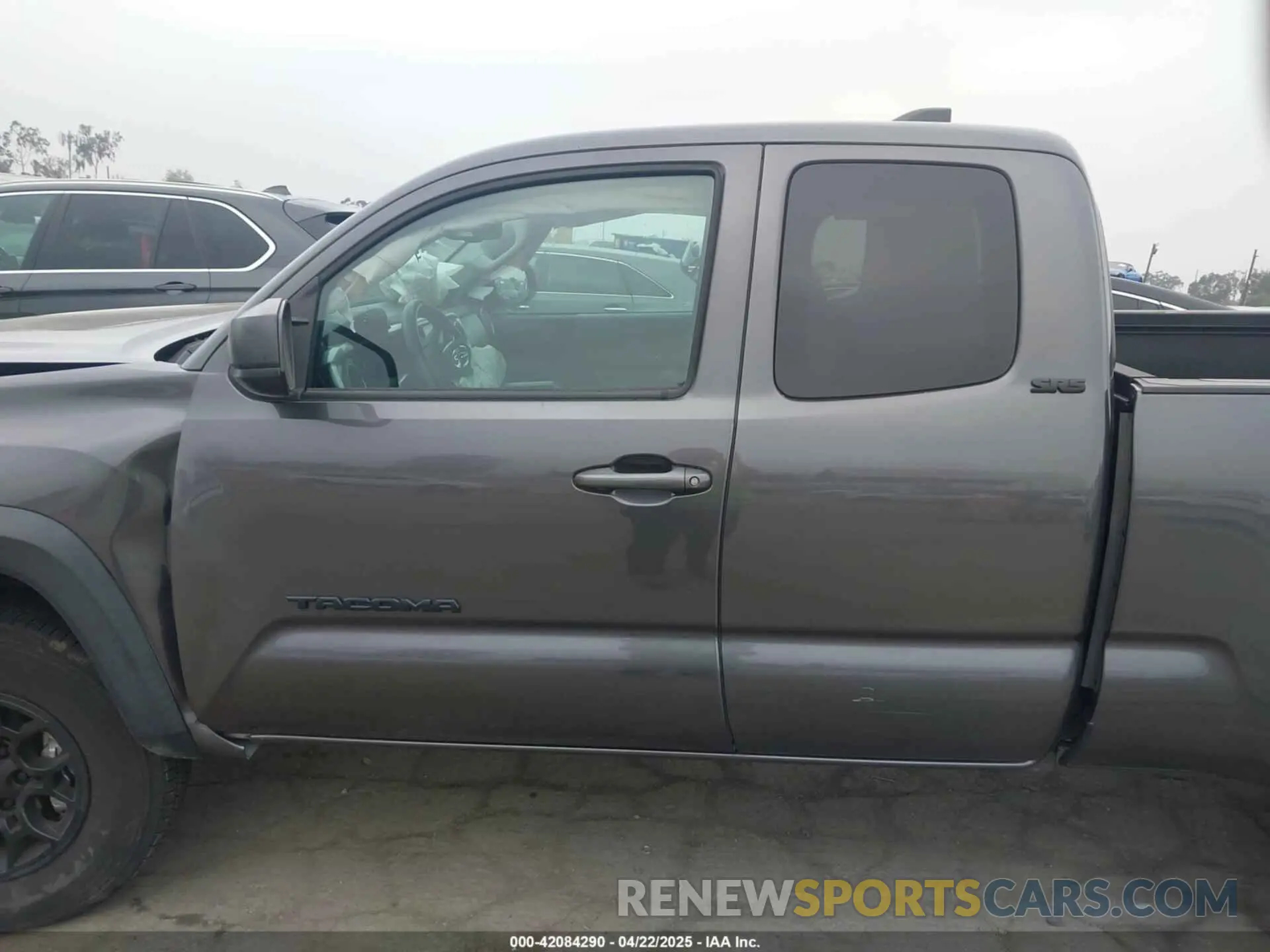 14 Photograph of a damaged car 3TYSZ5AN7PT106205 TOYOTA TACOMA 2023