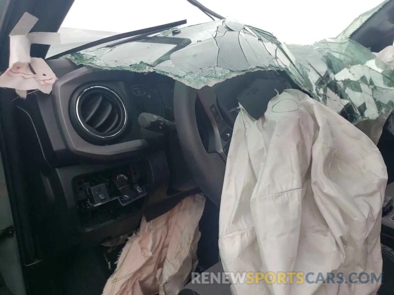 9 Photograph of a damaged car 3TYSZ5AN9PT134975 TOYOTA TACOMA 2023