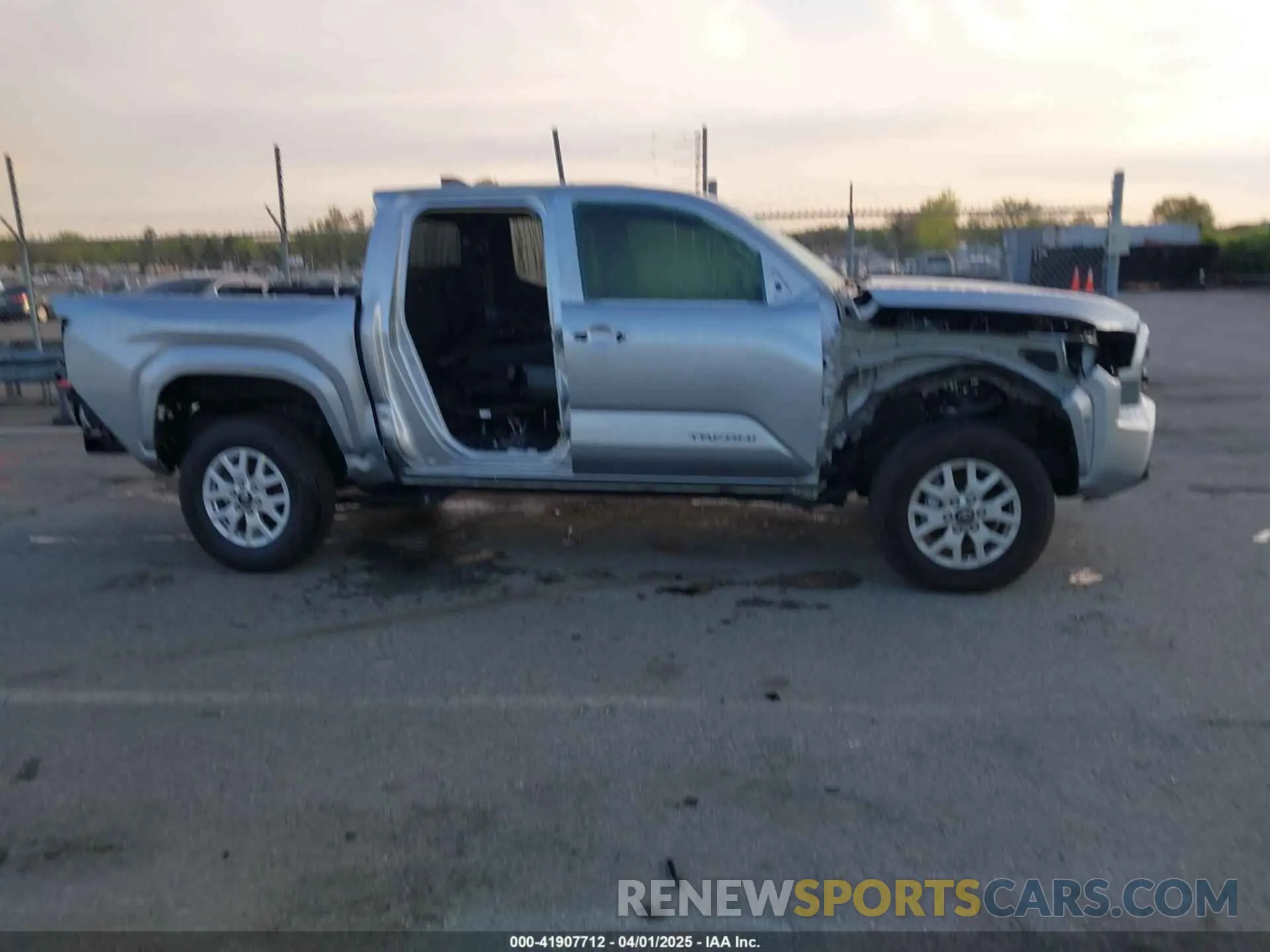 14 Photograph of a damaged car 3TMKB5FN1RM009772 TOYOTA TACOMA 2024