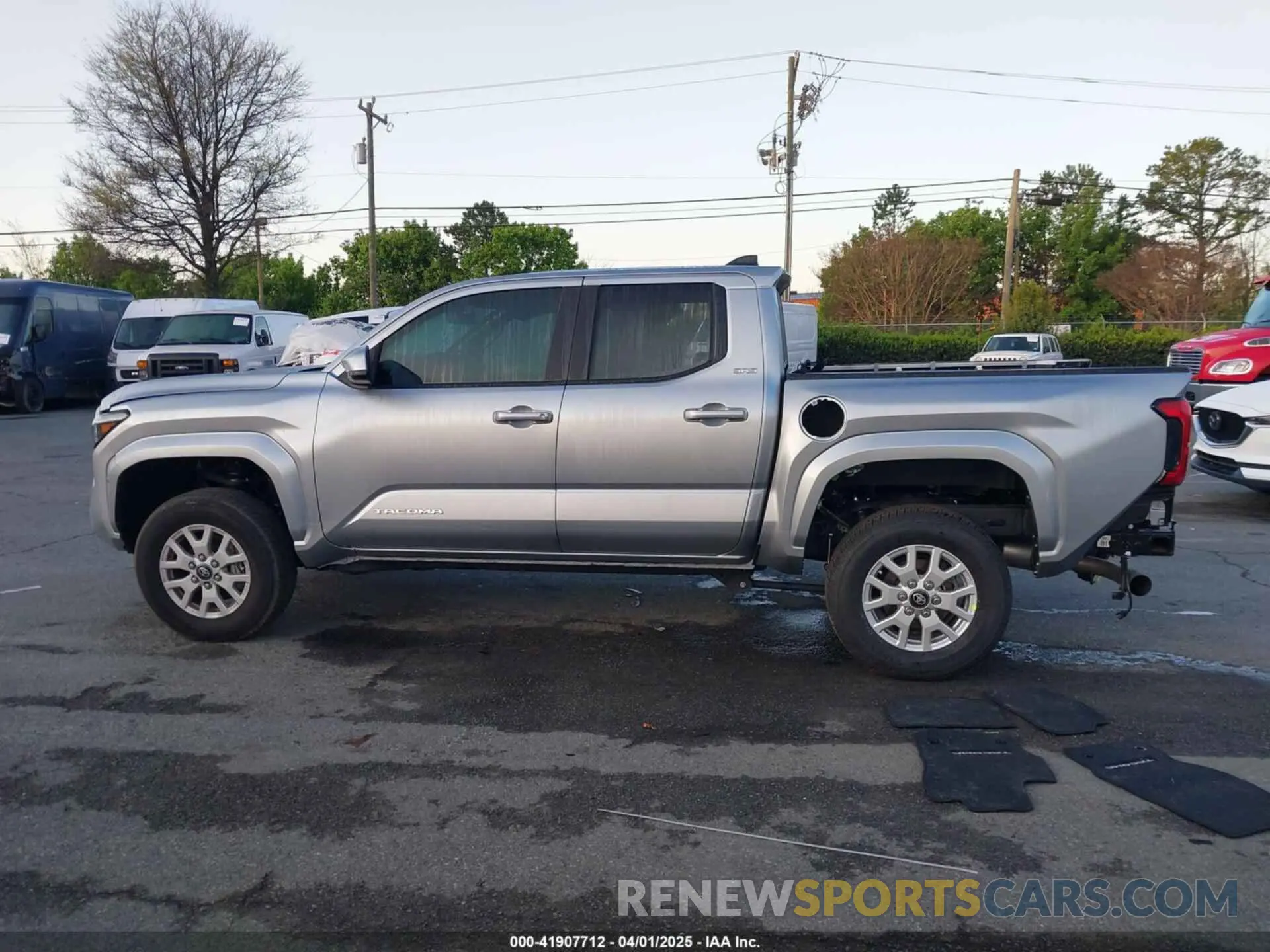 15 Photograph of a damaged car 3TMKB5FN1RM009772 TOYOTA TACOMA 2024