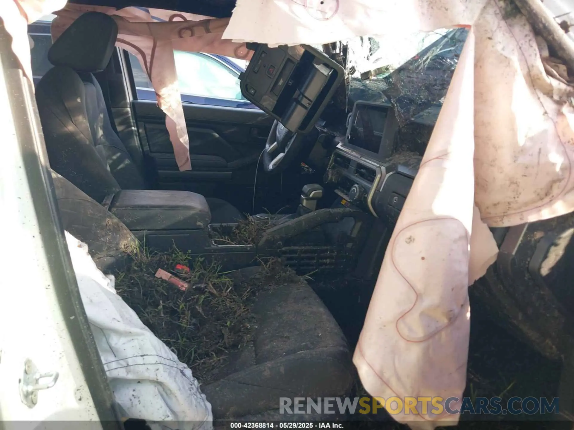 5 Photograph of a damaged car 3TMKB5FN2RM003804 TOYOTA TACOMA 2024