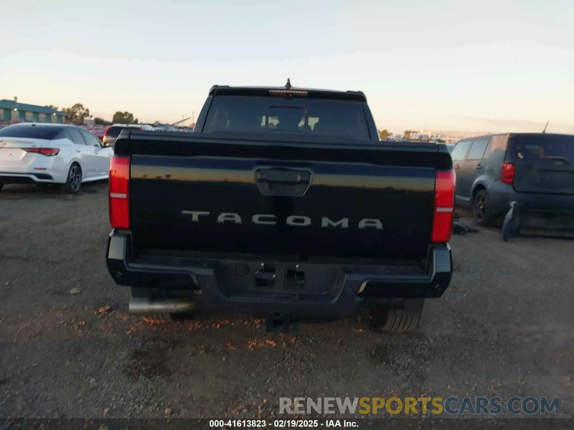 17 Photograph of a damaged car 3TMKB5FN2RM009666 TOYOTA TACOMA 2024