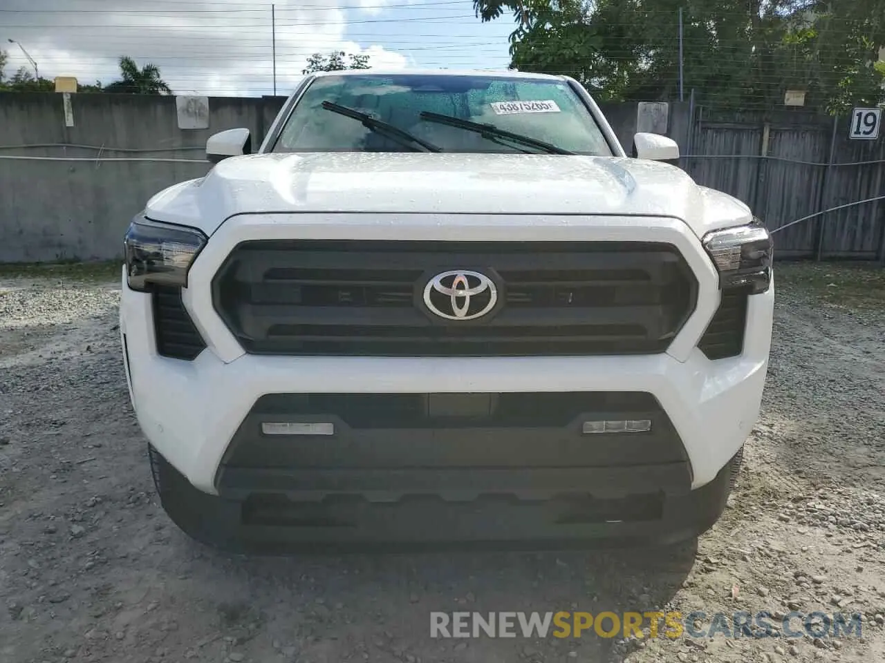 5 Photograph of a damaged car 3TMKB5FN8RM002978 TOYOTA TACOMA 2024