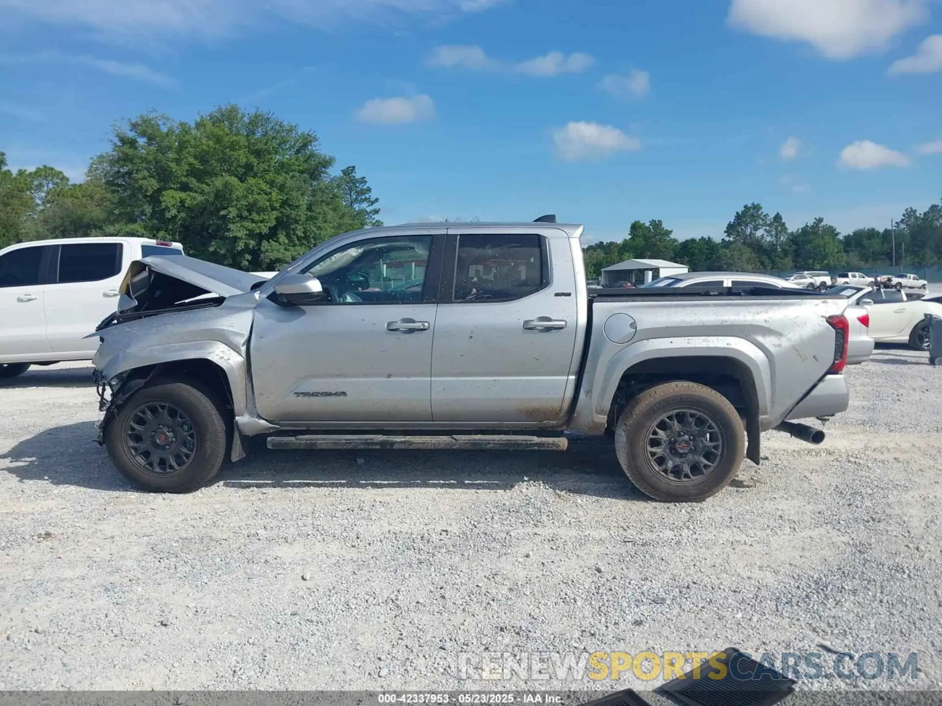 15 Photograph of a damaged car 3TMKB5FN8RM018386 TOYOTA TACOMA 2024