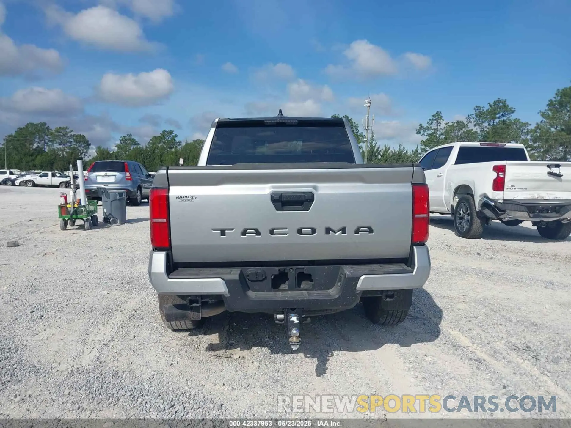 17 Photograph of a damaged car 3TMKB5FN8RM018386 TOYOTA TACOMA 2024