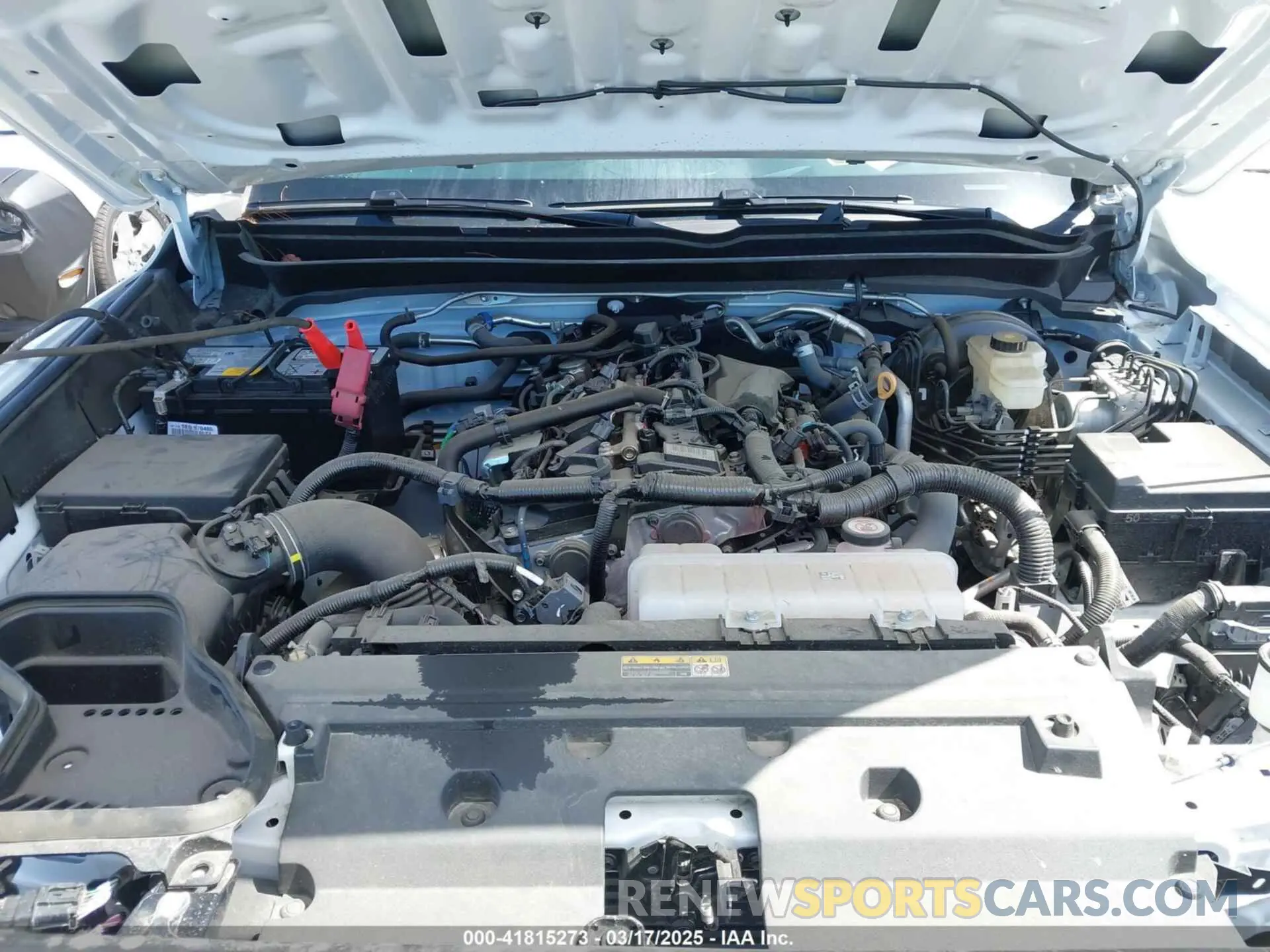 10 Photograph of a damaged car 3TMLB5FN4RM001878 TOYOTA TACOMA 2024