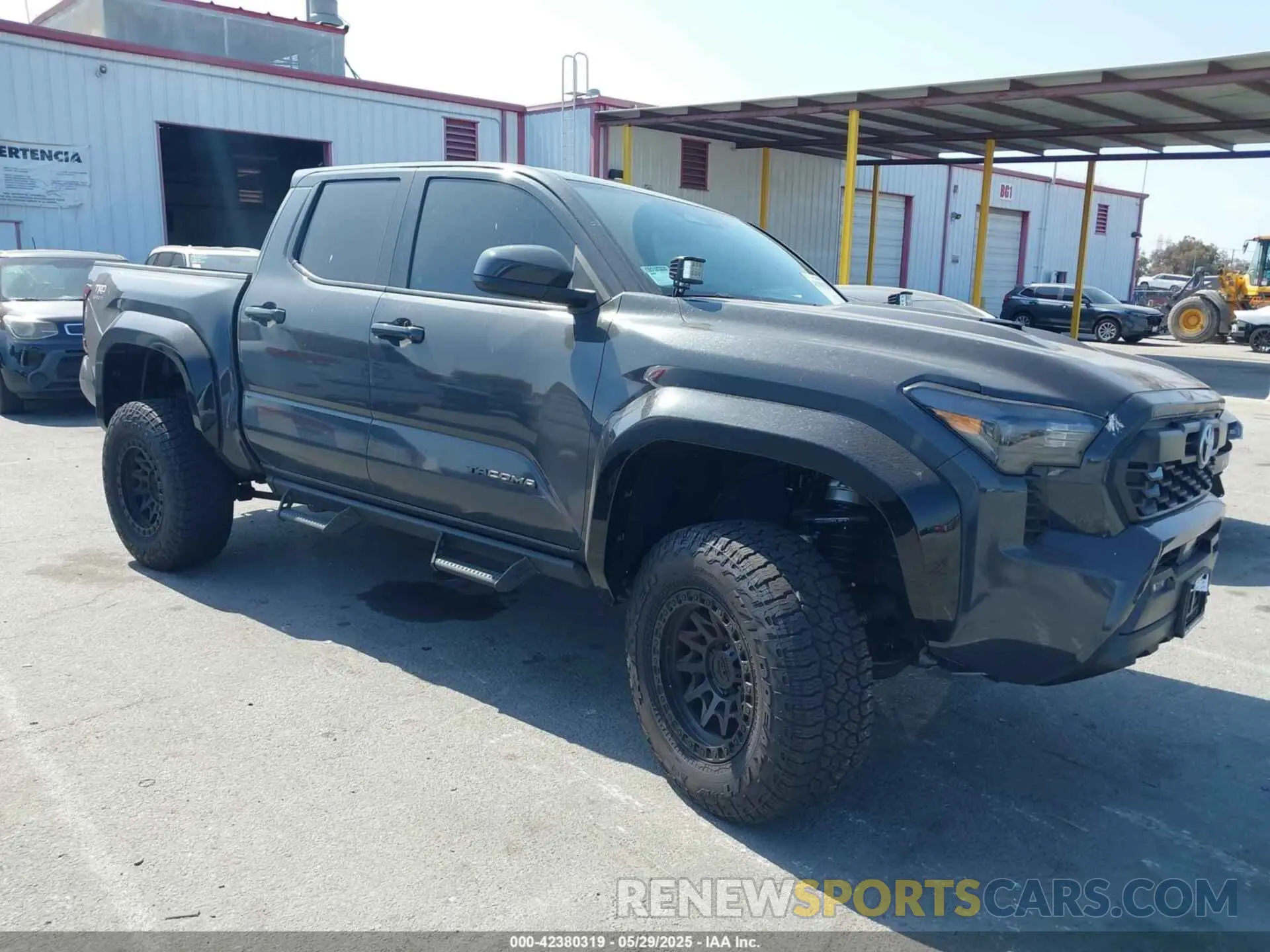 1 Photograph of a damaged car 3TMLB5JN0RM047764 TOYOTA TACOMA 2024