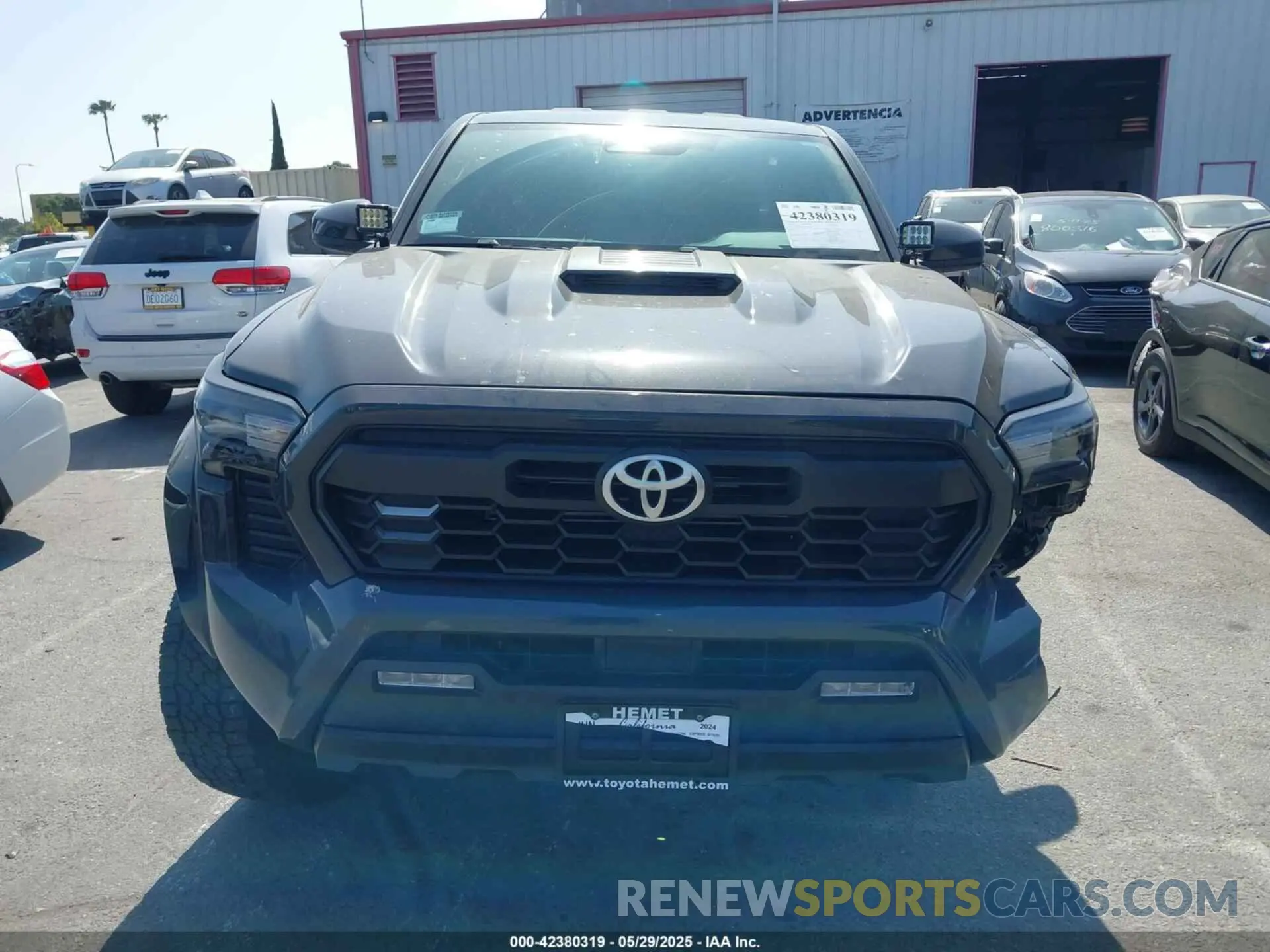 12 Photograph of a damaged car 3TMLB5JN0RM047764 TOYOTA TACOMA 2024