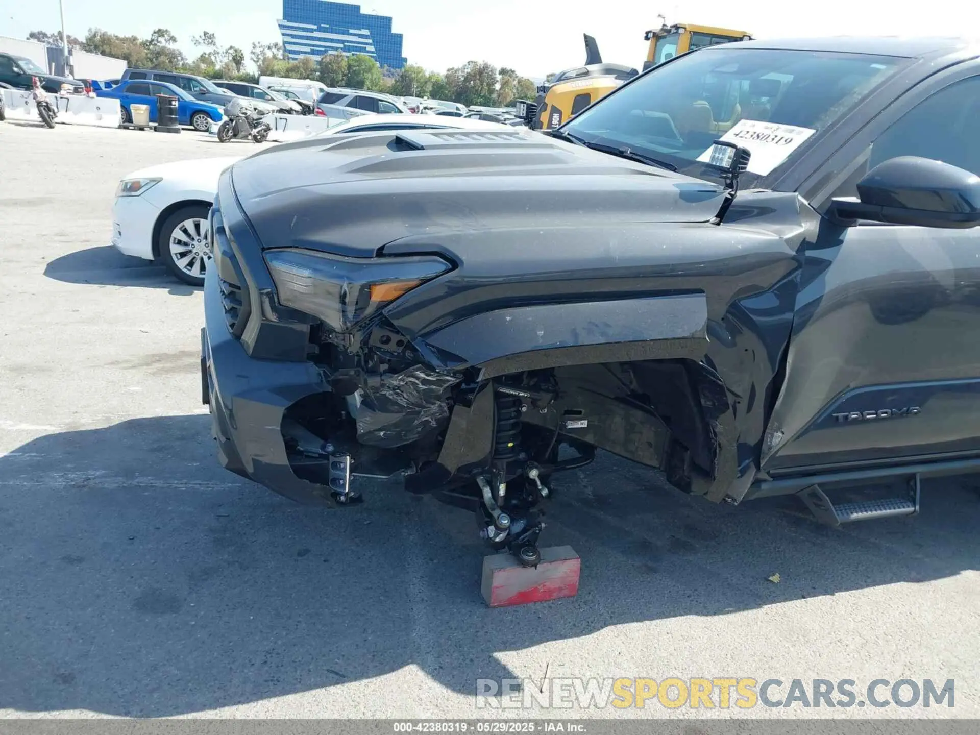 6 Photograph of a damaged car 3TMLB5JN0RM047764 TOYOTA TACOMA 2024