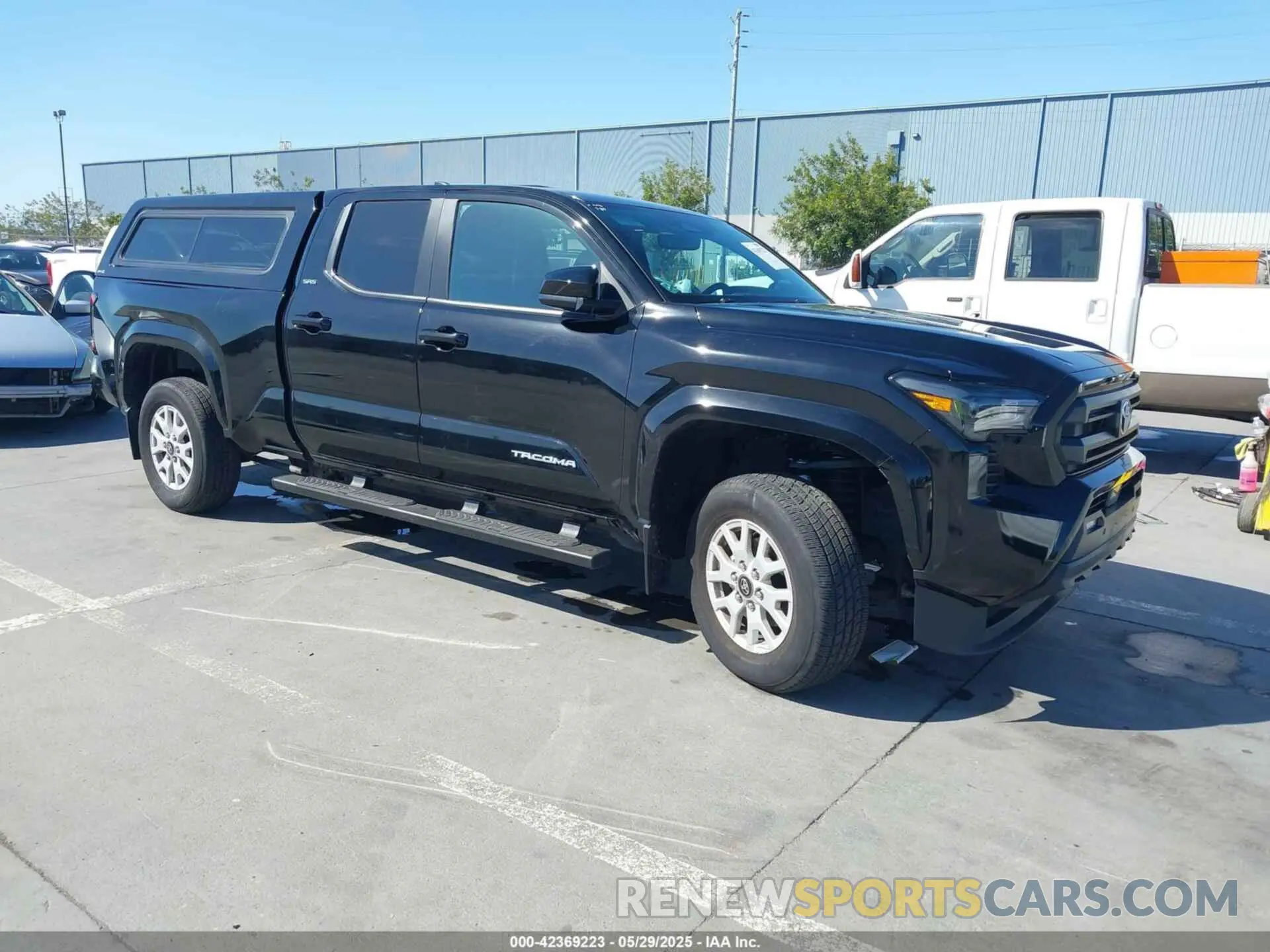 1 Photograph of a damaged car 3TMLB5JN1RM010352 TOYOTA TACOMA 2024