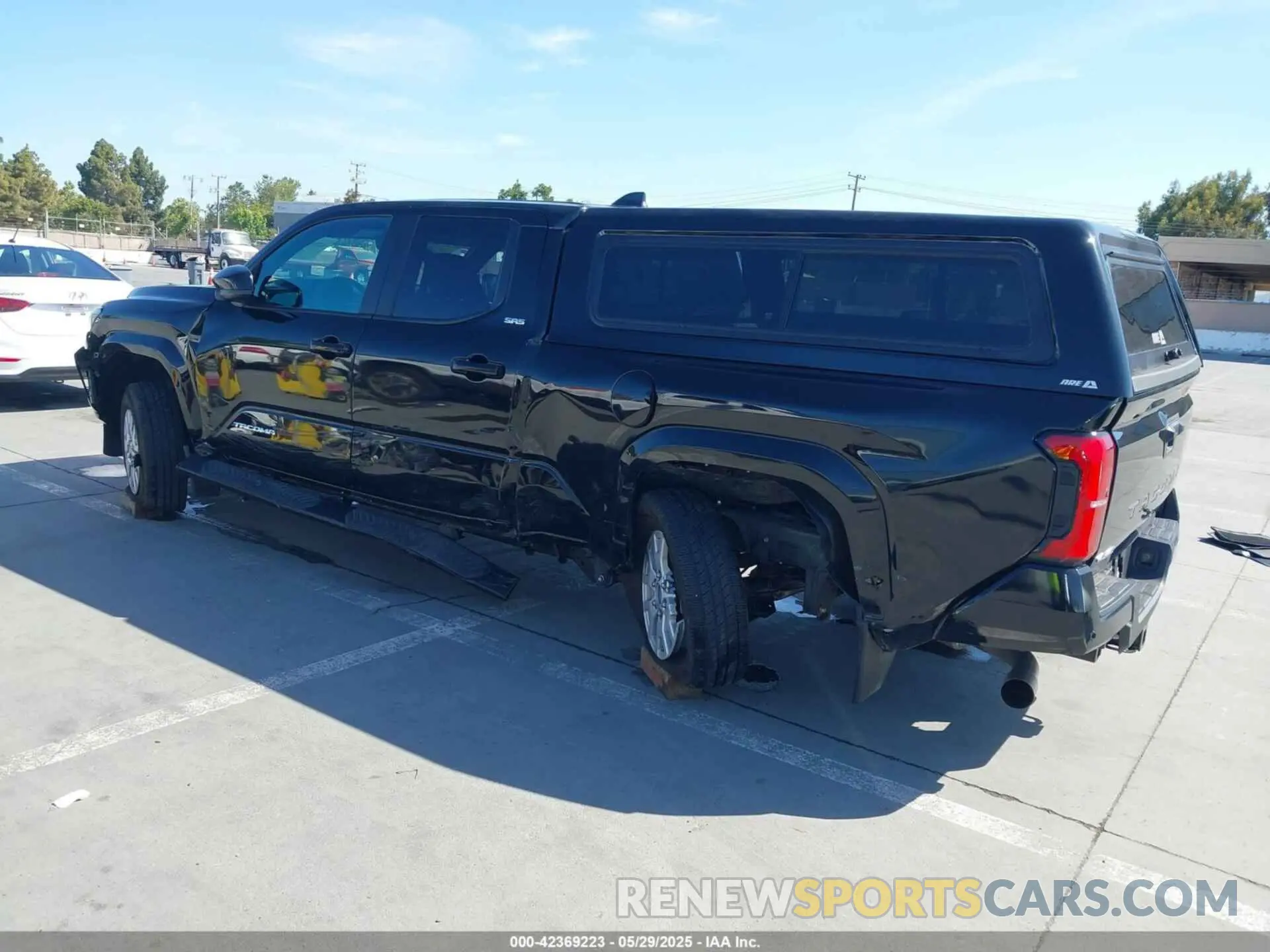 3 Photograph of a damaged car 3TMLB5JN1RM010352 TOYOTA TACOMA 2024
