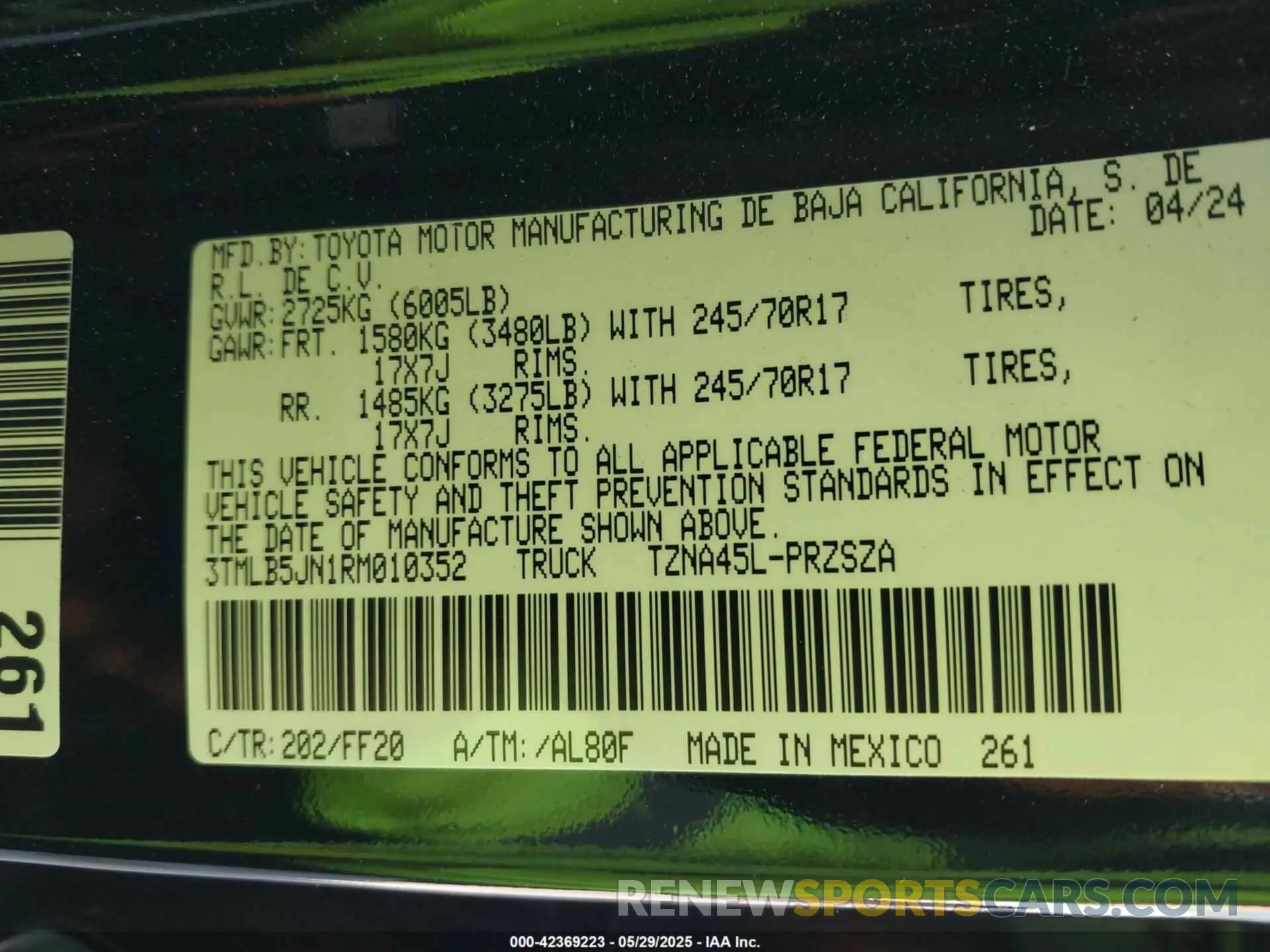 9 Photograph of a damaged car 3TMLB5JN1RM010352 TOYOTA TACOMA 2024