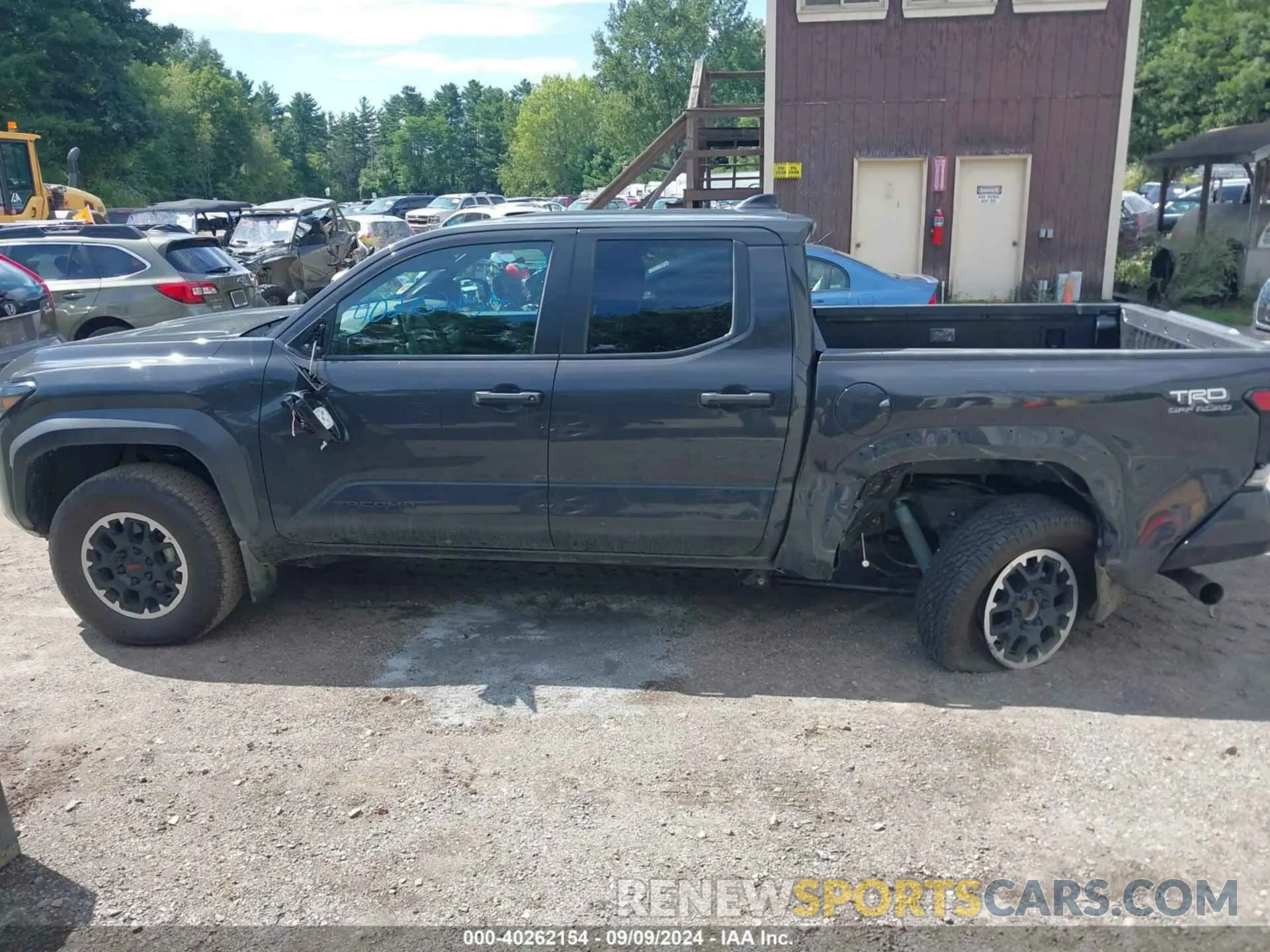15 Photograph of a damaged car 3TMLB5JN1RM013042 TOYOTA TACOMA 2024