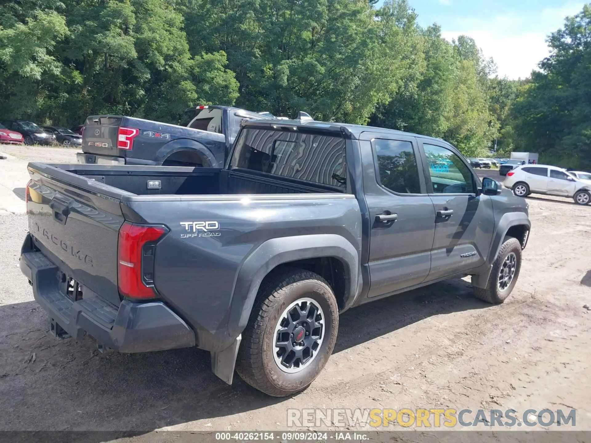 4 Photograph of a damaged car 3TMLB5JN1RM013042 TOYOTA TACOMA 2024