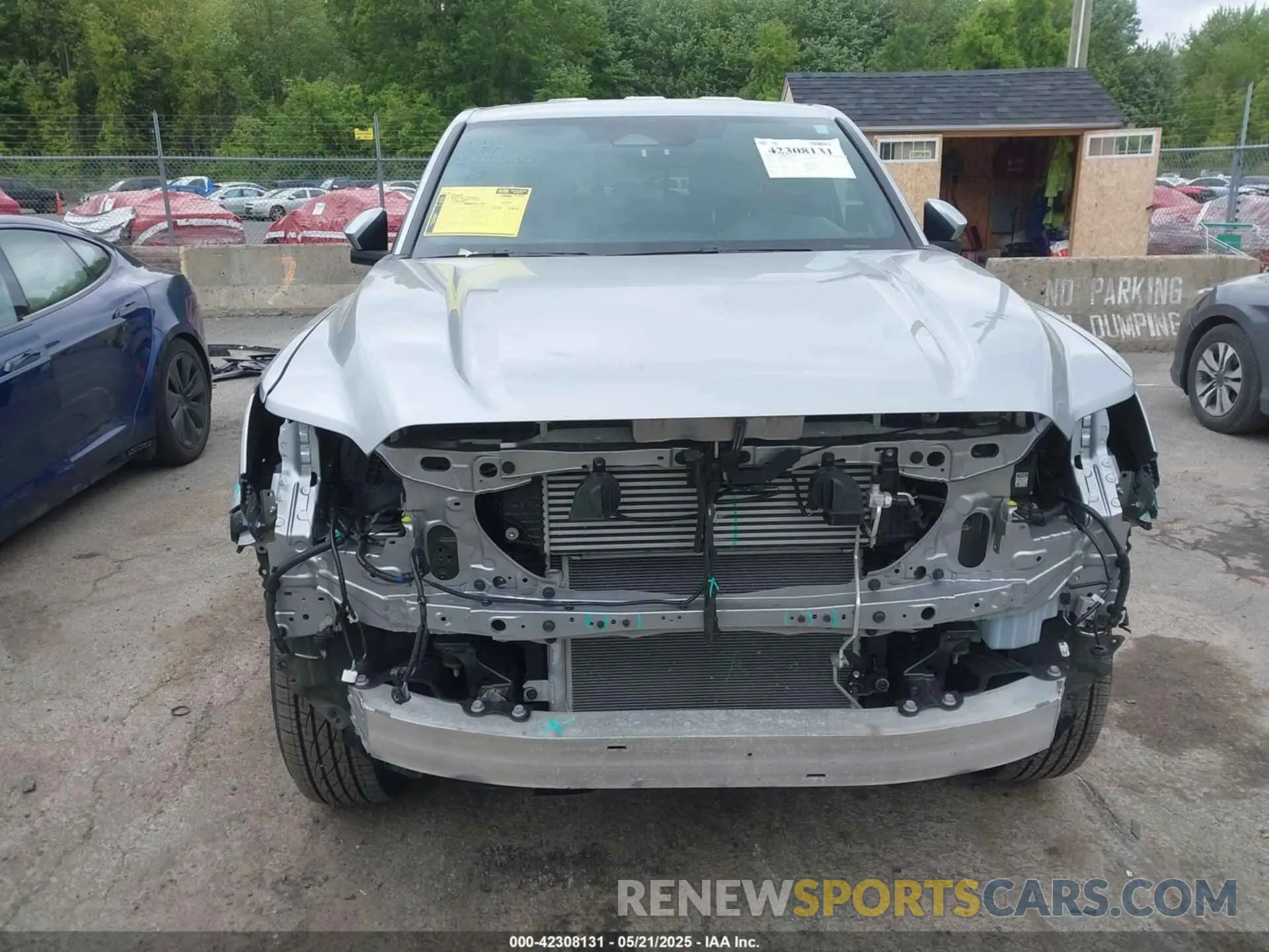12 Photograph of a damaged car 3TMLB5JN1RM020265 TOYOTA TACOMA 2024